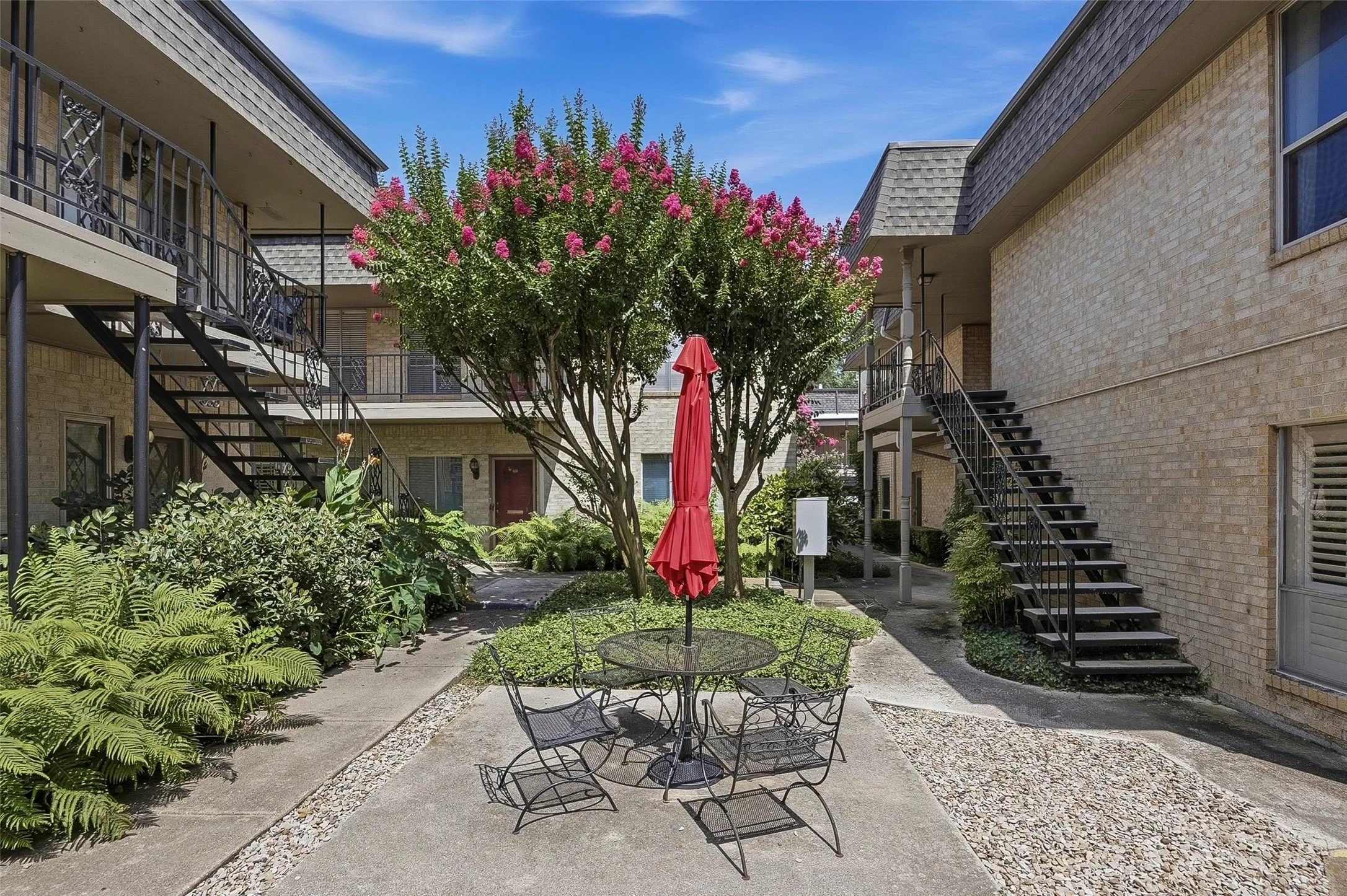 Condominium For Sale in Tarrant County , 4320 Bellaire Drive S 225W, Fort Worth, Texas 76109, 2 Bedroom, 2 Bathroom, Garage spaces, 1,179 Sqft, built in 1968, Price $175,000, mls#21311137, Real Estate Agent in Fort Worth, Homes For Sale in Tarrant county, Homes For Sale in Fort Worth, Realtor in Fort Worth Texas, Real Estate Brokerage Independent Realty Texas, Luminita Cordes Realtor
