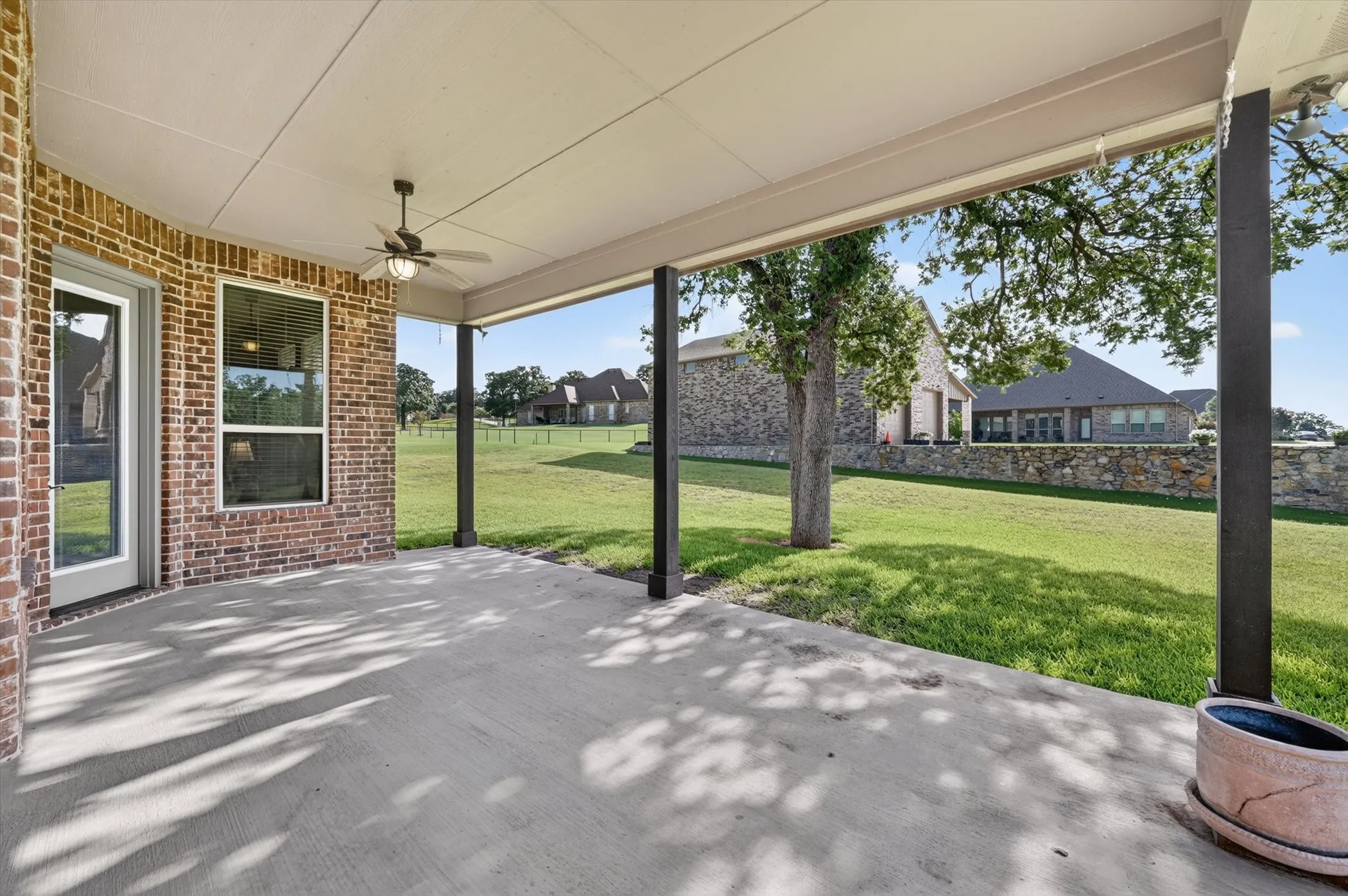 Single Family Residence For Sale in Parker County , 197 Ellis Creek Drive, Weatherford, Texas 76085, 4 Bedroom, 3 Bathroom, 3 Garage spaces, 2,814 Sqft, built in 2014, mls#21314548, Real Estate Agent in Weatherford, Homes For Sale in Parker county, Homes For Sale in Weatherford, Realtor in Weatherford Texas, Real Estate Brokerage Independent Realty Texas, Luminita Cordes Realtor