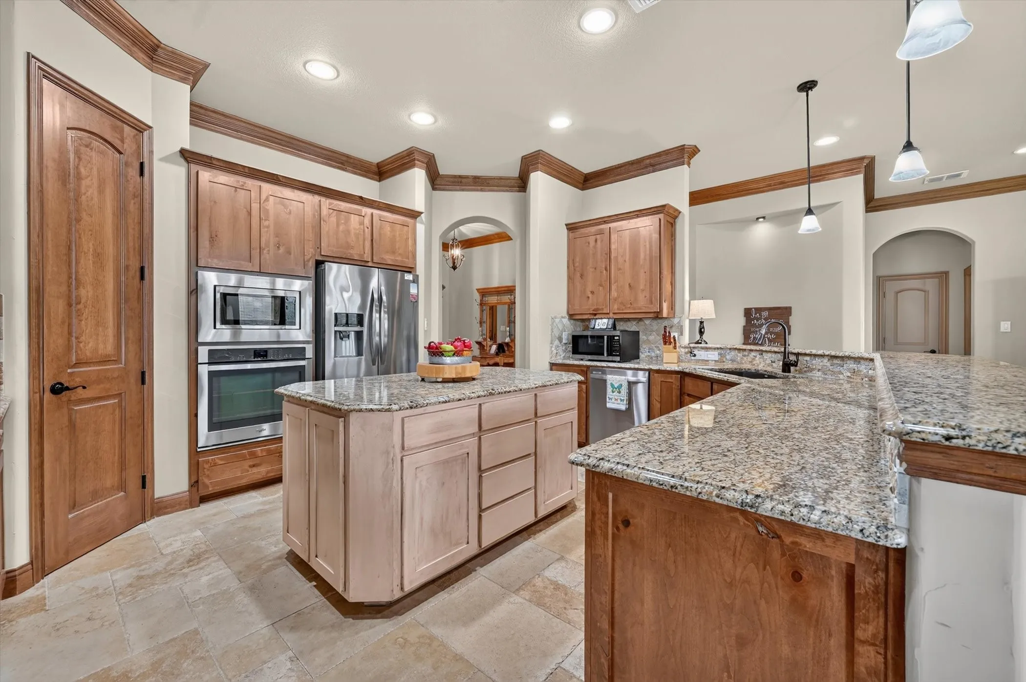 Single Family Residence For Sale in Parker County , 197 Ellis Creek Drive, Weatherford, Texas 76085, 4 Bedroom, 3 Bathroom, 3 Garage spaces, 2,814 Sqft, built in 2014, mls#21314548, Real Estate Agent in Weatherford, Homes For Sale in Parker county, Homes For Sale in Weatherford, Realtor in Weatherford Texas, Real Estate Brokerage Independent Realty Texas, Luminita Cordes Realtor