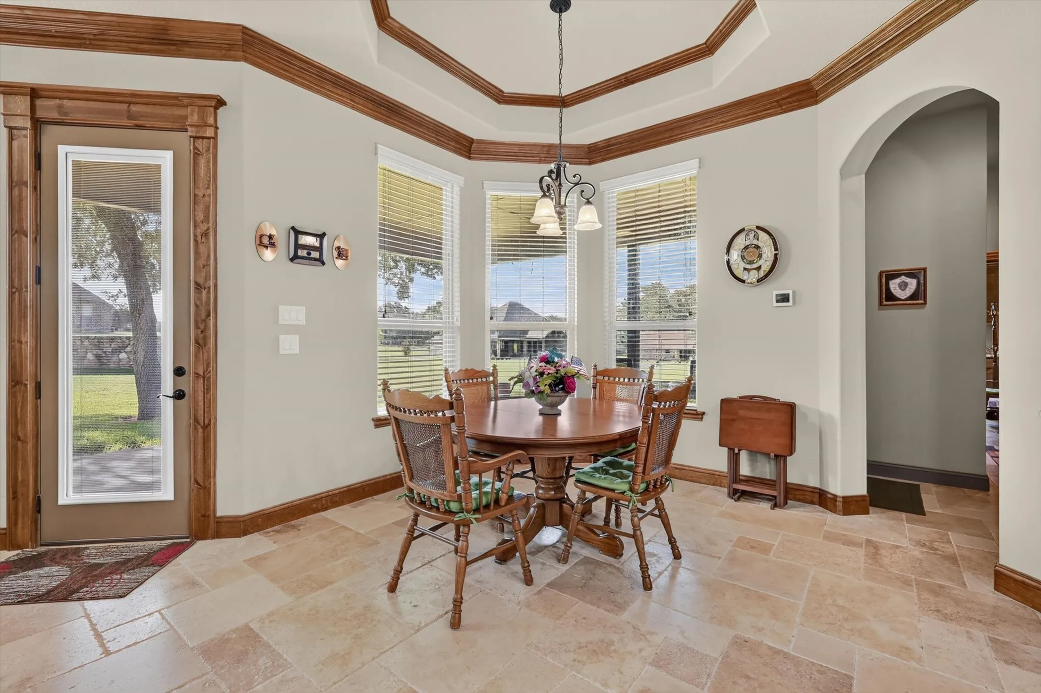 Single Family Residence For Sale in Parker County , 197 Ellis Creek Drive, Weatherford, Texas 76085, 4 Bedroom, 3 Bathroom, 3 Garage spaces, 2,814 Sqft, built in 2014, mls#21314548, Real Estate Agent in Weatherford, Homes For Sale in Parker county, Homes For Sale in Weatherford, Realtor in Weatherford Texas, Real Estate Brokerage Independent Realty Texas, Luminita Cordes Realtor