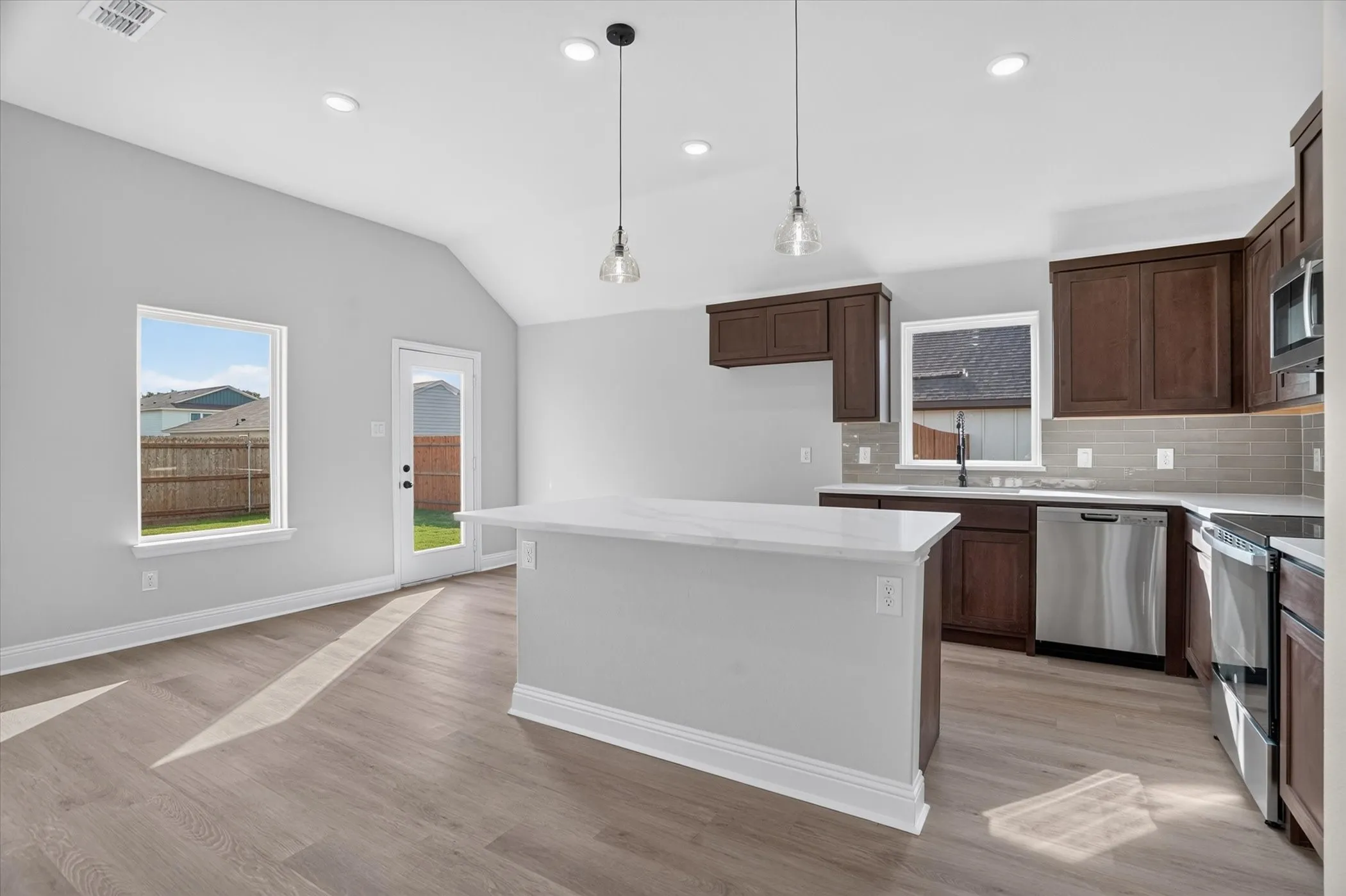 Single Family Residence For Sale in Hood County , 456 Peace Lily Way, Tolar, Texas 76476, 3 Bedroom, 2 Bathroom, 2 Garage spaces, 1,298 Sqft, built in 2026, mls#21314105, Real Estate Agent in Tolar, Homes For Sale in Hood county, Homes For Sale in Tolar, Realtor in Tolar Texas, Real Estate Brokerage Independent Realty Texas, Luminita Cordes Realtor