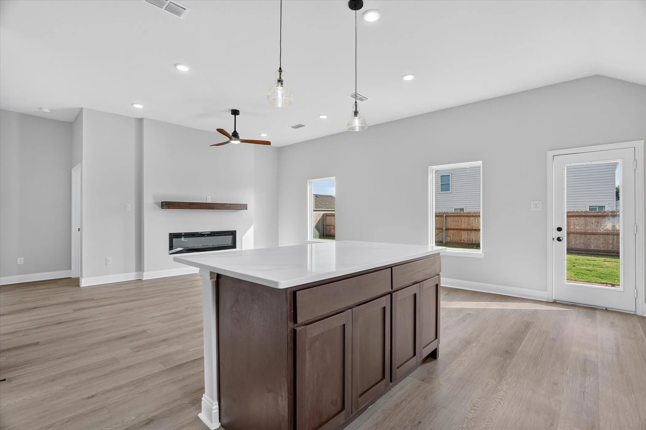 Single Family Residence For Sale in Hood County , 456 Peace Lily Way, Tolar, Texas 76476, 3 Bedroom, 2 Bathroom, 2 Garage spaces, 1,298 Sqft, built in 2026, mls#21314105, Real Estate Agent in Tolar, Homes For Sale in Hood county, Homes For Sale in Tolar, Realtor in Tolar Texas, Real Estate Brokerage Independent Realty Texas, Luminita Cordes Realtor