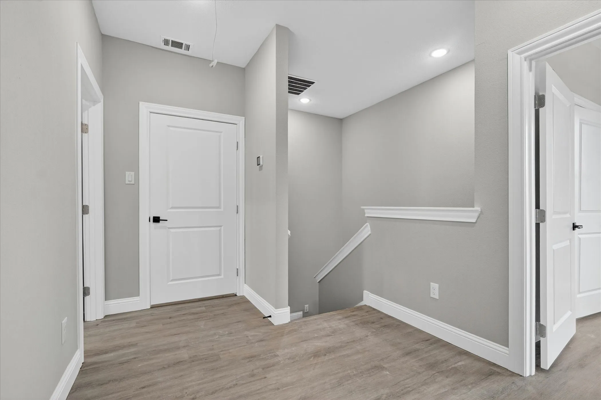 Townhouse For Sale in Dallas County , 808 Premier, Grand Prairie, Texas 75051, 4 Bedroom, 4 Bathroom, 2 Garage spaces, 2,058 Sqft, built in 2026, mls#21316320, Real Estate Agent in Grand Prairie, Homes For Sale in Dallas county, Homes For Sale in Grand Prairie, Realtor in Grand Prairie Texas, Real Estate Brokerage Independent Realty Texas, Luminita Cordes Realtor
