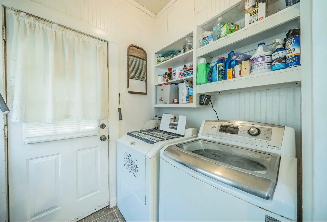 Single Family Residence For Sale in Kaufman County , 106 Walnut Street, Terrell, Texas 75160, 3 Bedroom, 1 Bathroom, Garage spaces, 1,460 Sqft, built in 1985, Price $220,000, mls#21315690, Real Estate Agent in Terrell, Homes For Sale in Kaufman county, Homes For Sale in Terrell, Realtor in Terrell Texas, Real Estate Brokerage Independent Realty Texas, Luminita Cordes Realtor