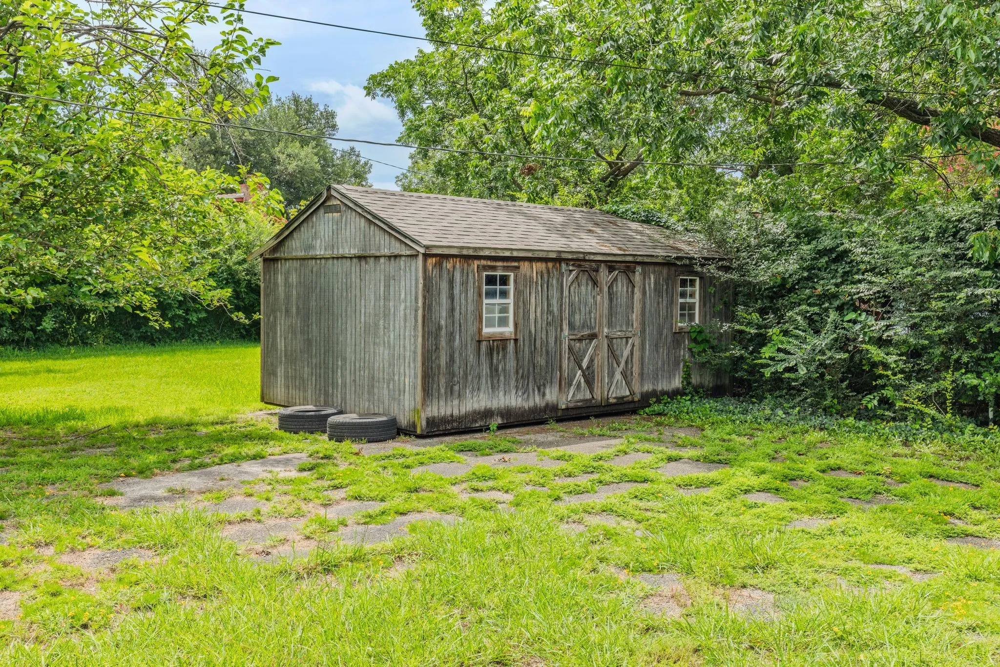 Single Family Residence For Sale in Hunt County , 2810 Tanglewood Drive, Commerce, Texas 75428, 4 Bedroom, 3 Bathroom, 2 Garage spaces, 3,131 Sqft, built in 1967, mls#21315446, Real Estate Agent in Commerce, Homes For Sale in Hunt county, Homes For Sale in Commerce, Realtor in Commerce Texas, Real Estate Brokerage Independent Realty Texas, Luminita Cordes Realtor