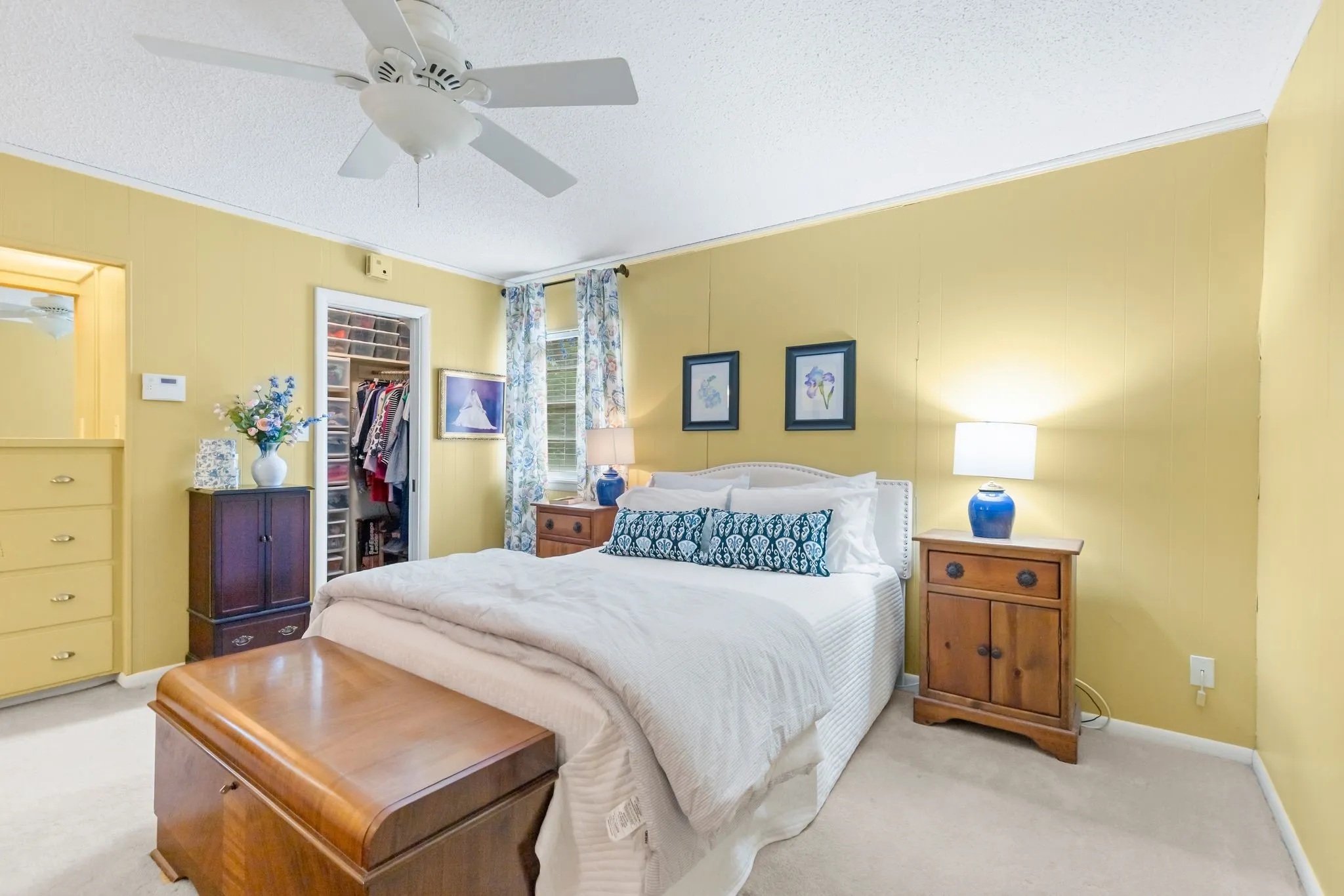 Single Family Residence For Sale in Hunt County , 2810 Tanglewood Drive, Commerce, Texas 75428, 4 Bedroom, 3 Bathroom, 2 Garage spaces, 3,131 Sqft, built in 1967, mls#21315446, Real Estate Agent in Commerce, Homes For Sale in Hunt county, Homes For Sale in Commerce, Realtor in Commerce Texas, Real Estate Brokerage Independent Realty Texas, Luminita Cordes Realtor