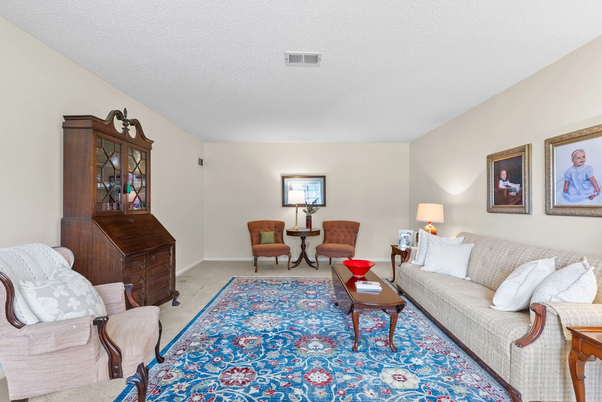 Single Family Residence For Sale in Hunt County , 2810 Tanglewood Drive, Commerce, Texas 75428, 4 Bedroom, 3 Bathroom, 2 Garage spaces, 3,131 Sqft, built in 1967, mls#21315446, Real Estate Agent in Commerce, Homes For Sale in Hunt county, Homes For Sale in Commerce, Realtor in Commerce Texas, Real Estate Brokerage Independent Realty Texas, Luminita Cordes Realtor