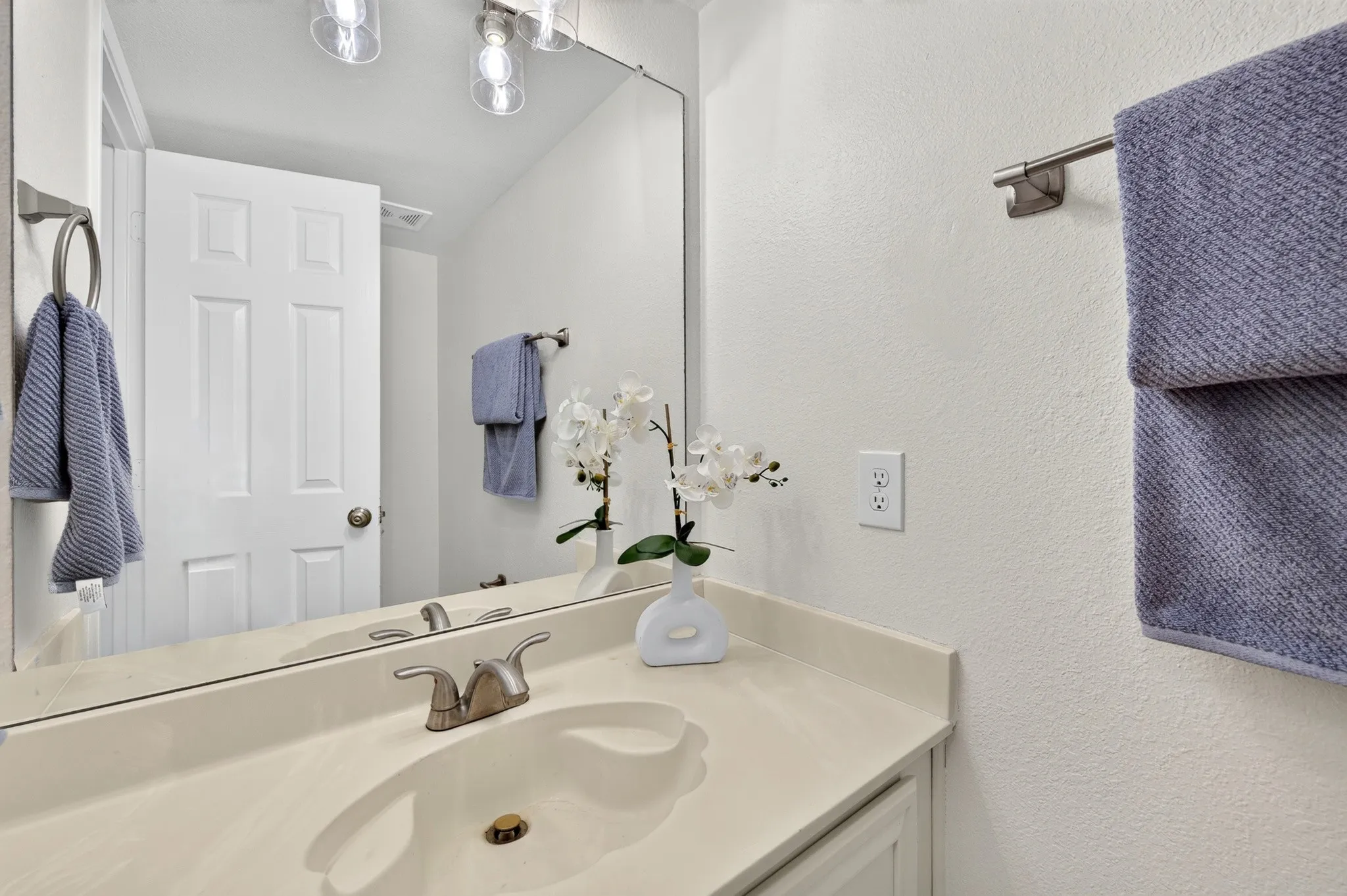 Single Family Residence For Sale in Collin County , 825 Foxwood Lane, Wylie, Texas 75098, 5 Bedroom, 3 Bathroom, 2 Garage spaces, 4,013 Sqft, built in 1995, mls#21311524, Real Estate Agent in Wylie, Homes For Sale in Collin county, Homes For Sale in Wylie, Realtor in Wylie Texas, Real Estate Brokerage Independent Realty Texas, Luminita Cordes Realtor