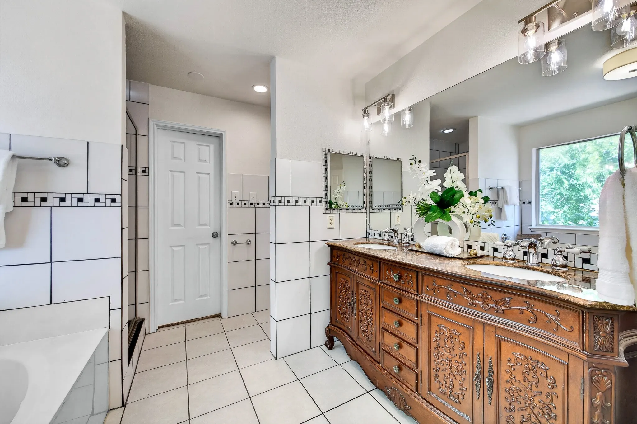 Single Family Residence For Sale in Collin County , 825 Foxwood Lane, Wylie, Texas 75098, 5 Bedroom, 3 Bathroom, 2 Garage spaces, 4,013 Sqft, built in 1995, mls#21311524, Real Estate Agent in Wylie, Homes For Sale in Collin county, Homes For Sale in Wylie, Realtor in Wylie Texas, Real Estate Brokerage Independent Realty Texas, Luminita Cordes Realtor