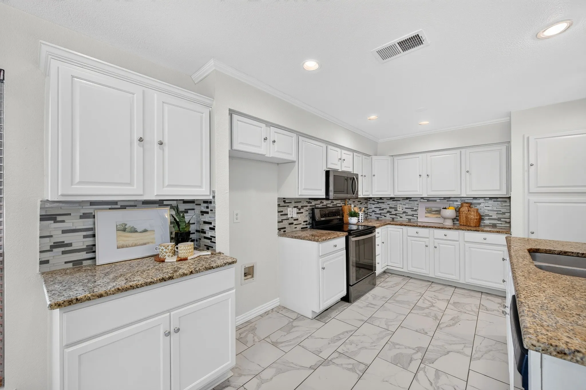 Single Family Residence For Sale in Collin County , 825 Foxwood Lane, Wylie, Texas 75098, 5 Bedroom, 3 Bathroom, 2 Garage spaces, 4,013 Sqft, built in 1995, mls#21311524, Real Estate Agent in Wylie, Homes For Sale in Collin county, Homes For Sale in Wylie, Realtor in Wylie Texas, Real Estate Brokerage Independent Realty Texas, Luminita Cordes Realtor
