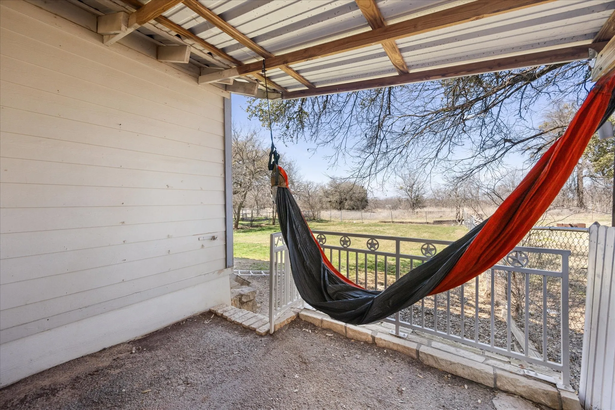 Single Family Residence For Rent in Erath County , 507 E Clifton Street, Stephenville, Texas 76401, 3 Bedroom, 2 Bathroom, Garage spaces, 1,189 Sqft, built in 1940, mls#21316376, Real Estate Agent in Stephenville, Homes For Rent in Erath county, Homes For Rent in Stephenville, Realtor in Stephenville Texas, Real Estate Brokerage Independent Realty Texas, Luminita Cordes Realtor