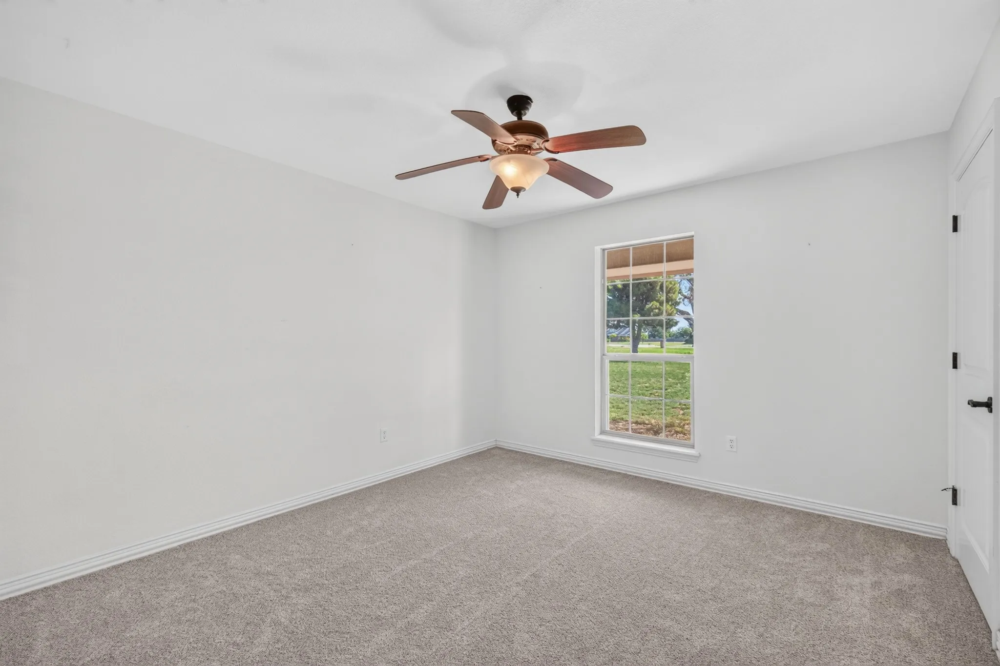 Single Family Residence For Sale in Taylor County , 101 Dollar Bill Drive, Abilene, Texas 79602, 3 Bedroom, 2 Bathroom, 2 Garage spaces, 1,796 Sqft, built in 2007, mls#21315809, Real Estate Agent in Abilene, Homes For Sale in Taylor county, Homes For Sale in Abilene, Realtor in Abilene Texas, Real Estate Brokerage Independent Realty Texas, Luminita Cordes Realtor