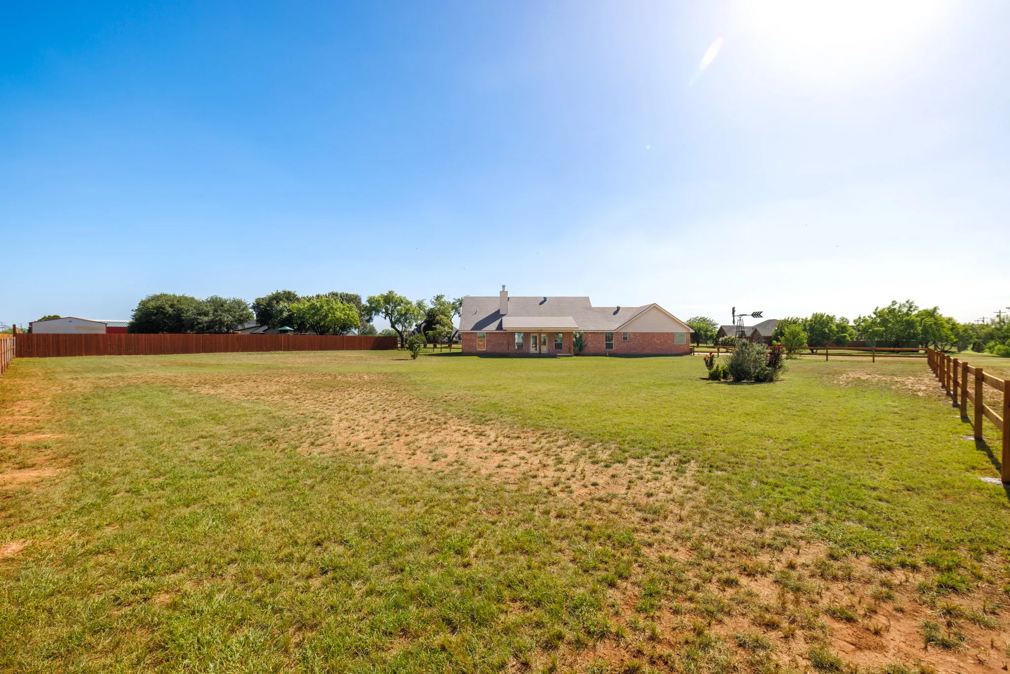 Single Family Residence For Sale in Taylor County , 101 Dollar Bill Drive, Abilene, Texas 79602, 3 Bedroom, 2 Bathroom, 2 Garage spaces, 1,796 Sqft, built in 2007, mls#21315809, Real Estate Agent in Abilene, Homes For Sale in Taylor county, Homes For Sale in Abilene, Realtor in Abilene Texas, Real Estate Brokerage Independent Realty Texas, Luminita Cordes Realtor
