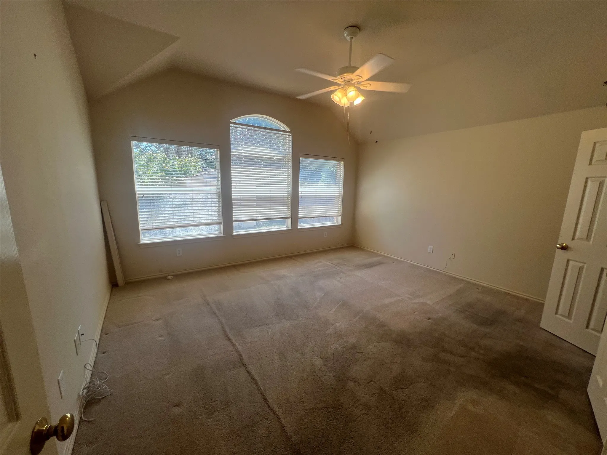 Single Family Residence For Sale in Tarrant County , 4605 Bellflower Way, Fort Worth, Texas 76123, 3 Bedroom, 2 Bathroom, 2 Garage spaces, 2,313 Sqft, built in 2003, mls#21310615, Real Estate Agent in Fort Worth, Homes For Sale in Tarrant county, Homes For Sale in Fort Worth, Realtor in Fort Worth Texas, Real Estate Brokerage Independent Realty Texas, Luminita Cordes Realtor