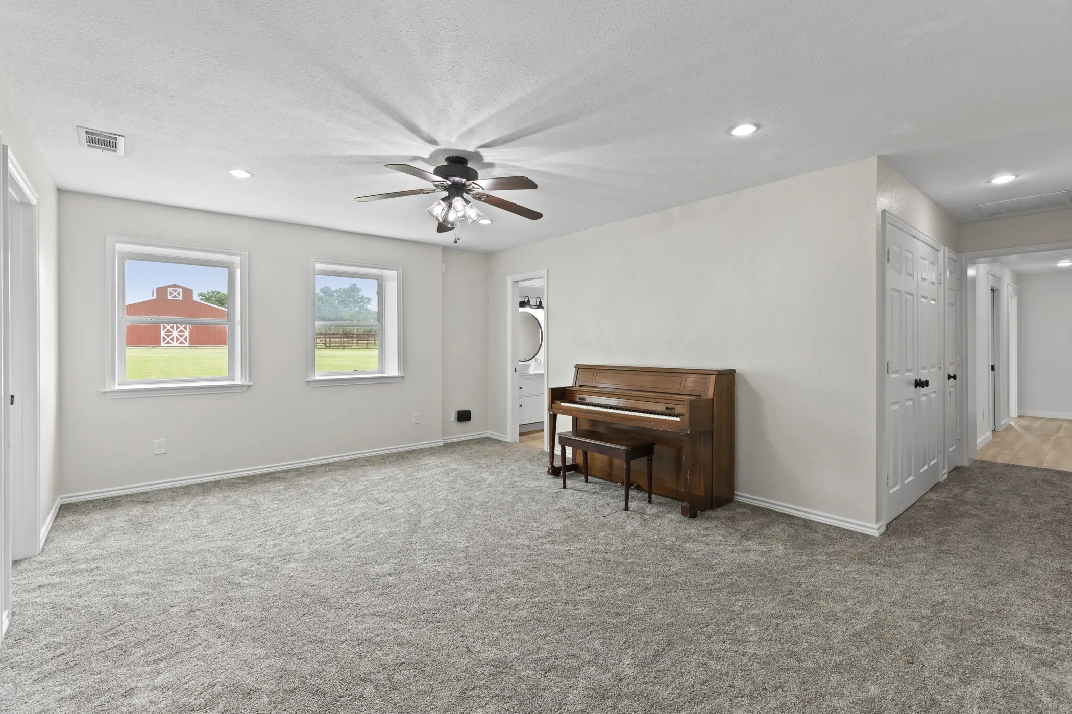 Single Family Residence For Sale in Van Zandt County , 931 VZ County Road 2306, Canton, Texas 75103, 4 Bedroom, 2 Bathroom, Garage spaces, 3,100 Sqft, built in 1998, mls#21316244, Real Estate Agent in Canton, Homes For Sale in Van Zandt county, Homes For Sale in Canton, Realtor in Canton Texas, Real Estate Brokerage Independent Realty Texas, Luminita Cordes Realtor