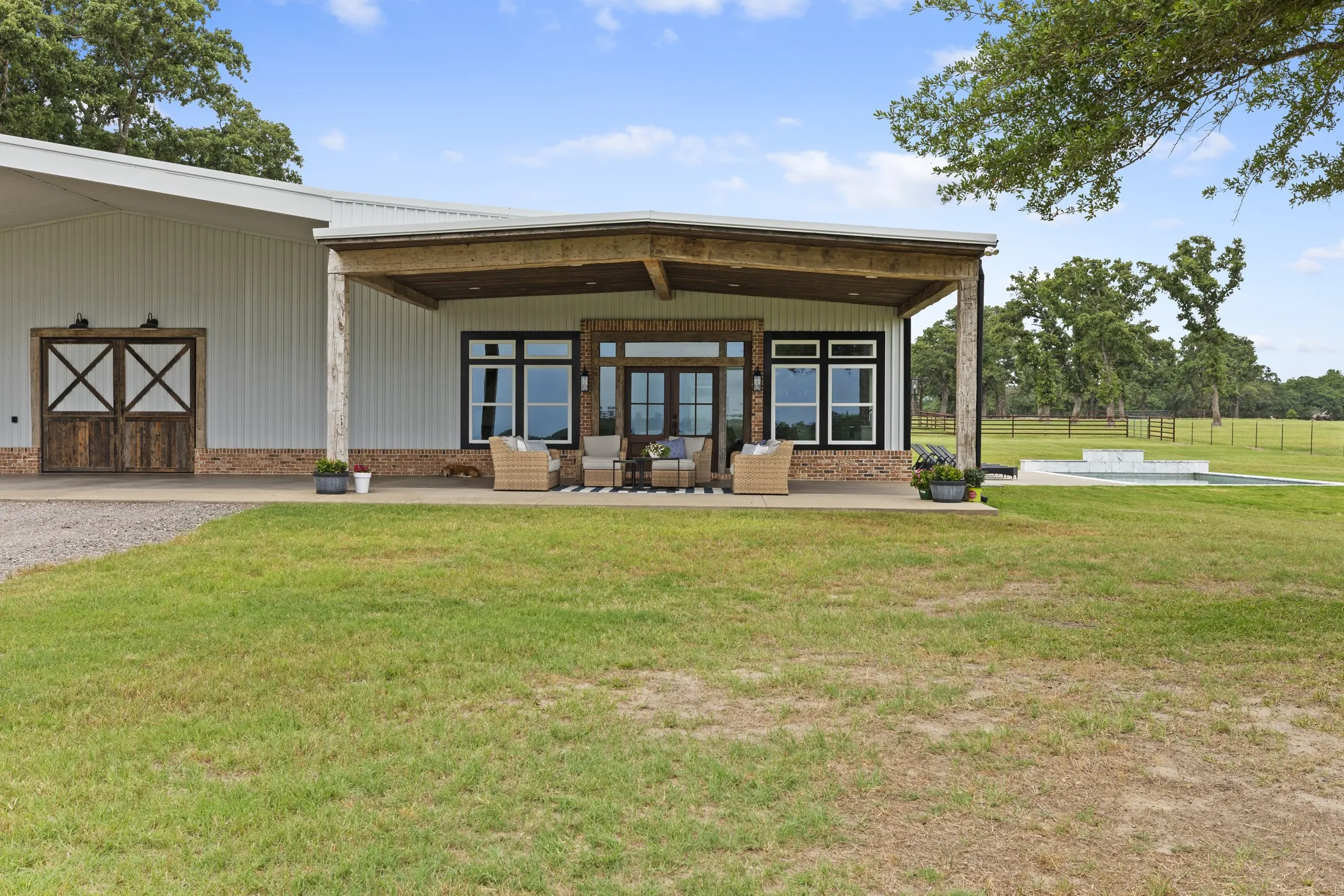 Single Family Residence For Sale in Van Zandt County , 931 VZ County Road 2306, Canton, Texas 75103, 4 Bedroom, 2 Bathroom, Garage spaces, 3,100 Sqft, built in 1998, mls#21316244, Real Estate Agent in Canton, Homes For Sale in Van Zandt county, Homes For Sale in Canton, Realtor in Canton Texas, Real Estate Brokerage Independent Realty Texas, Luminita Cordes Realtor