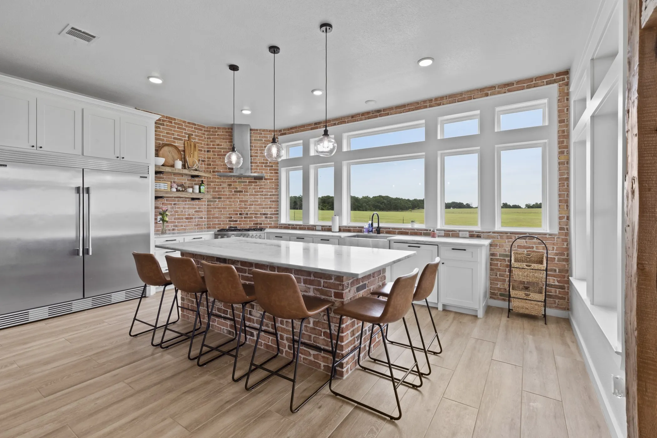 Single Family Residence For Sale in Van Zandt County , 931 VZ County Road 2306, Canton, Texas 75103, 4 Bedroom, 2 Bathroom, Garage spaces, 3,100 Sqft, built in 1998, mls#21316244, Real Estate Agent in Canton, Homes For Sale in Van Zandt county, Homes For Sale in Canton, Realtor in Canton Texas, Real Estate Brokerage Independent Realty Texas, Luminita Cordes Realtor