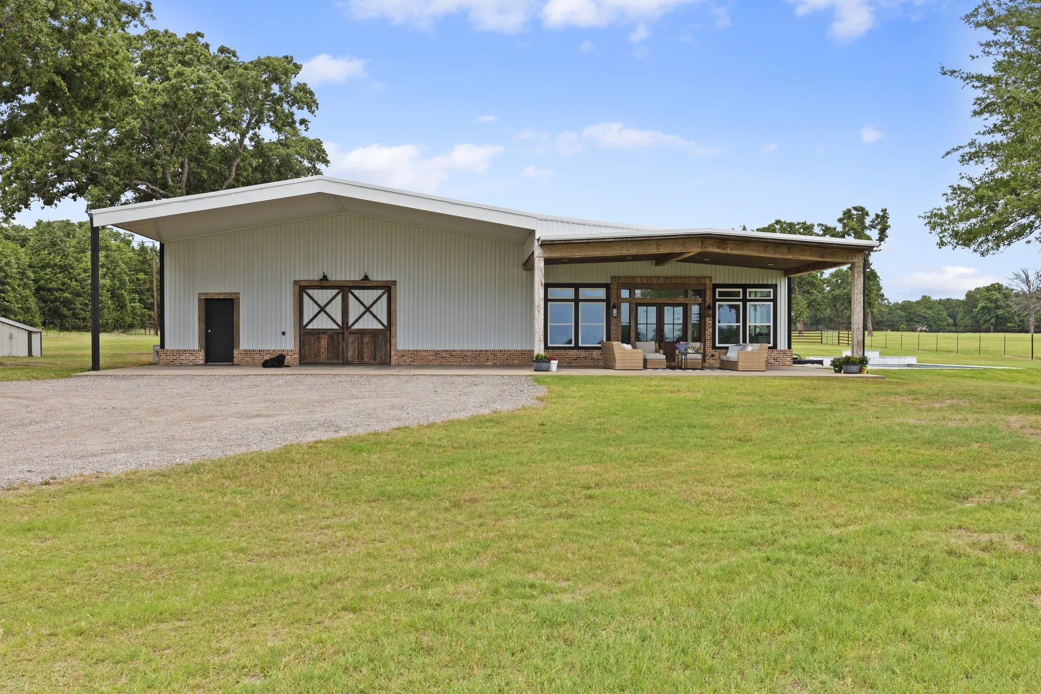 Single Family Residence For Sale in Van Zandt County , 931 VZ County Road 2306, Canton, Texas 75103, 4 Bedroom, 2 Bathroom, Garage spaces, 3,100 Sqft, built in 1998, mls#21316244, Real Estate Agent in Canton, Homes For Sale in Van Zandt county, Homes For Sale in Canton, Realtor in Canton Texas, Real Estate Brokerage Independent Realty Texas, Luminita Cordes Realtor