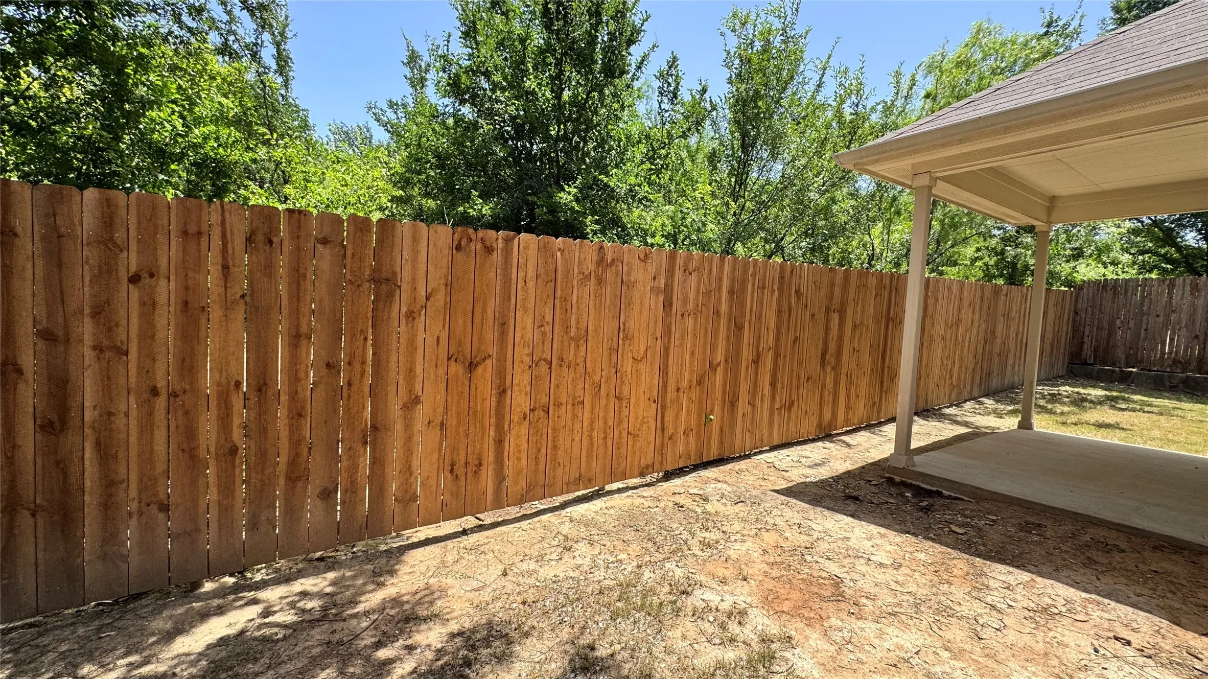Single Family Residence For Sale in Dallas County , 6440 Parkstone Way, Dallas, Texas 75249, 3 Bedroom, 2 Bathroom, 2 Garage spaces, 1,791 Sqft, built in 2012, mls#21314608, Real Estate Agent in Dallas, Homes For Sale in Dallas county, Homes For Sale in Dallas, Realtor in Dallas Texas, Real Estate Brokerage Independent Realty Texas, Luminita Cordes Realtor