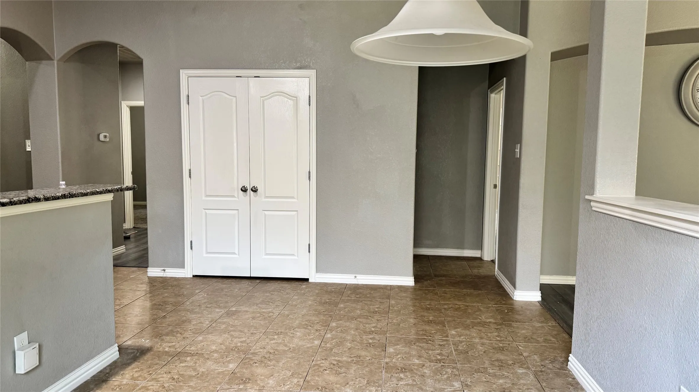 Single Family Residence For Sale in Dallas County , 6440 Parkstone Way, Dallas, Texas 75249, 3 Bedroom, 2 Bathroom, 2 Garage spaces, 1,791 Sqft, built in 2012, mls#21314608, Real Estate Agent in Dallas, Homes For Sale in Dallas county, Homes For Sale in Dallas, Realtor in Dallas Texas, Real Estate Brokerage Independent Realty Texas, Luminita Cordes Realtor