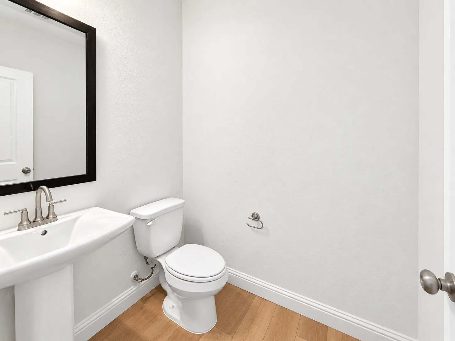Townhouse For Rent in Collin County , 8980 Samara Street, Frisco, Texas 75035, 3 Bedroom, 3 Bathroom, 2 Garage spaces, 2,035 Sqft, built in 2024, mls#21316413, Real Estate Agent in Frisco, Homes For Rent in Collin county, Homes For Rent in Frisco, Realtor in Frisco Texas, Real Estate Brokerage Independent Realty Texas, Luminita Cordes Realtor
