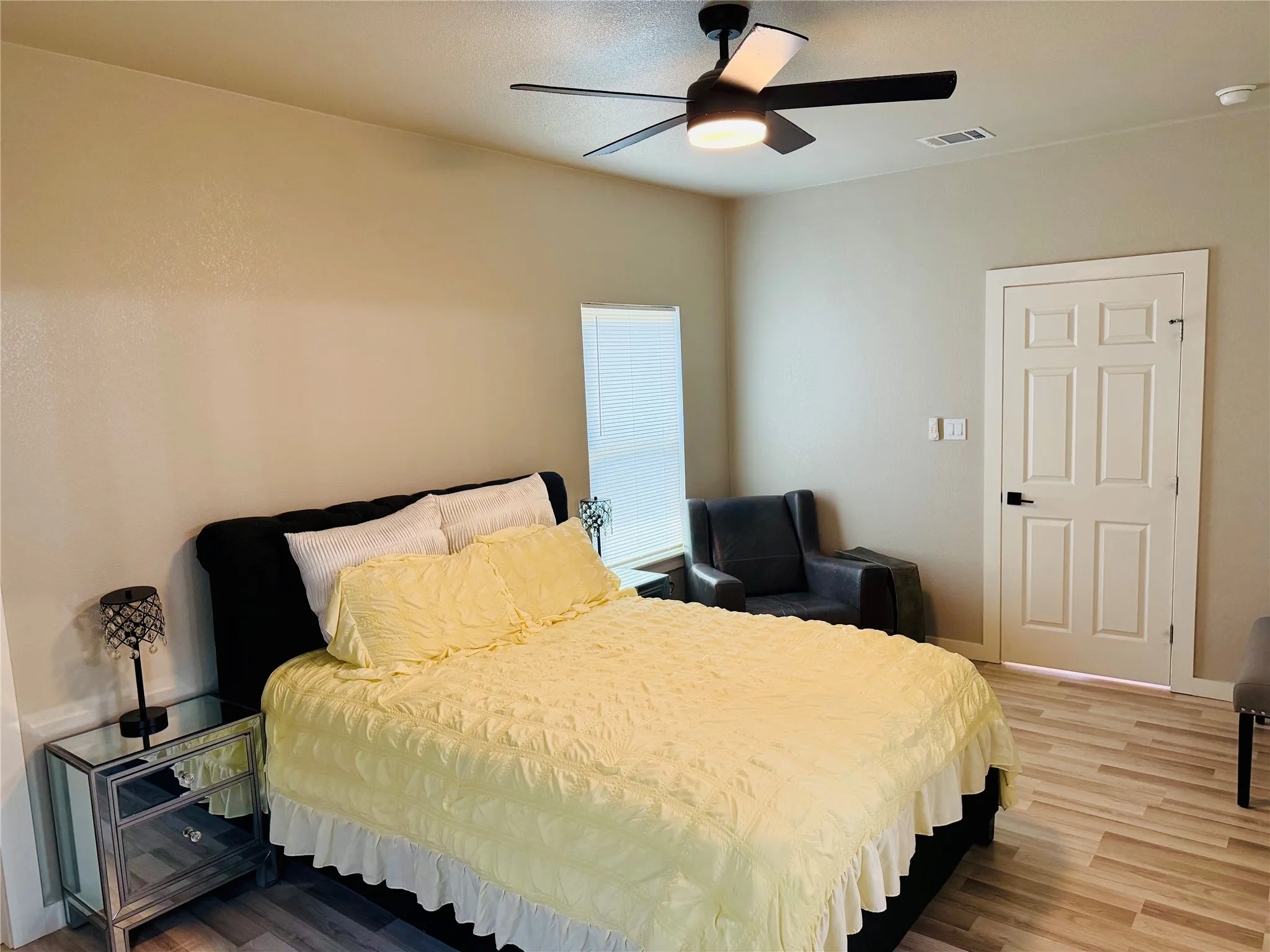 Single Family Residence For Sale in Hood County , 819 Arkansas River Drive, Granbury, Texas 76048, 3 Bedroom, 2 Bathroom, Garage spaces, 1,494 Sqft, built in 2022, Price $250,000, mls#21315478, Real Estate Agent in Granbury, Homes For Sale in Hood county, Homes For Sale in Granbury, Realtor in Granbury Texas, Real Estate Brokerage Independent Realty Texas, Luminita Cordes Realtor
