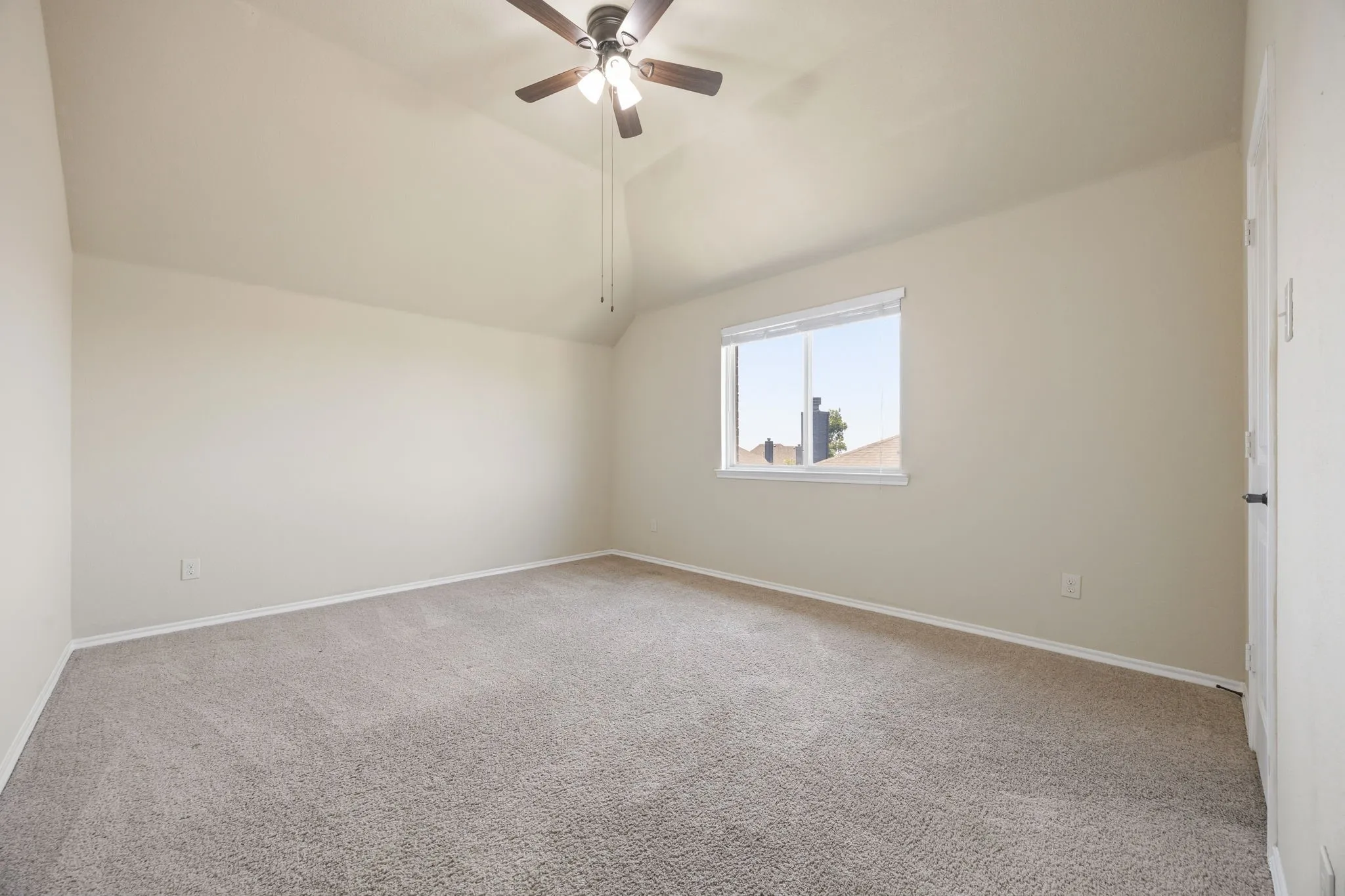 Single Family Residence For Rent in Collin County , 1445 Bateman Lane, Celina, Texas 75009, 4 Bedroom, 4 Bathroom, 2 Garage spaces, 2,743 Sqft, built in 2014, mls#21316439, Real Estate Agent in Celina, Homes For Rent in Collin county, Homes For Rent in Celina, Realtor in Celina Texas, Real Estate Brokerage Independent Realty Texas, Luminita Cordes Realtor