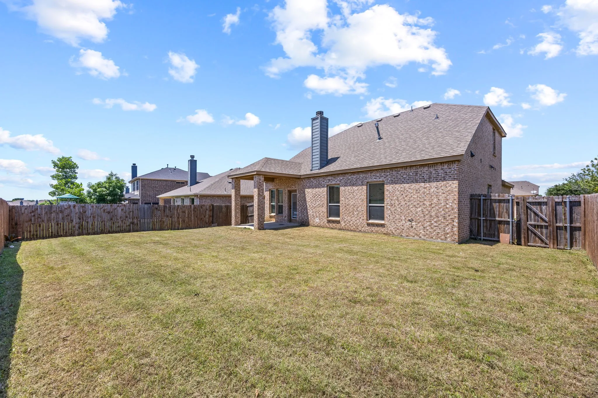 Single Family Residence For Rent in Collin County , 1445 Bateman Lane, Celina, Texas 75009, 4 Bedroom, 4 Bathroom, 2 Garage spaces, 2,743 Sqft, built in 2014, mls#21316439, Real Estate Agent in Celina, Homes For Rent in Collin county, Homes For Rent in Celina, Realtor in Celina Texas, Real Estate Brokerage Independent Realty Texas, Luminita Cordes Realtor