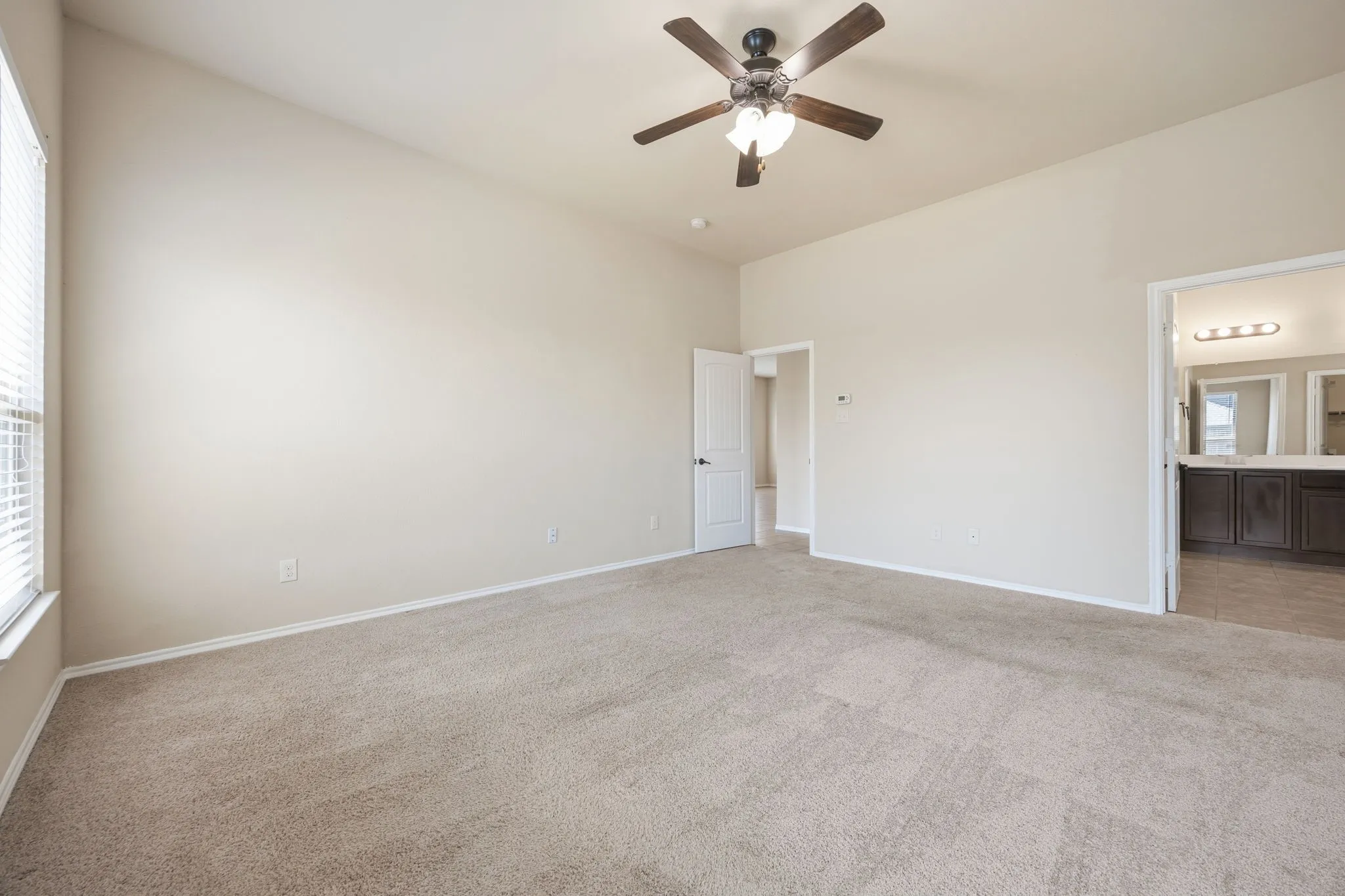 Single Family Residence For Rent in Collin County , 1445 Bateman Lane, Celina, Texas 75009, 4 Bedroom, 4 Bathroom, 2 Garage spaces, 2,743 Sqft, built in 2014, mls#21316439, Real Estate Agent in Celina, Homes For Rent in Collin county, Homes For Rent in Celina, Realtor in Celina Texas, Real Estate Brokerage Independent Realty Texas, Luminita Cordes Realtor