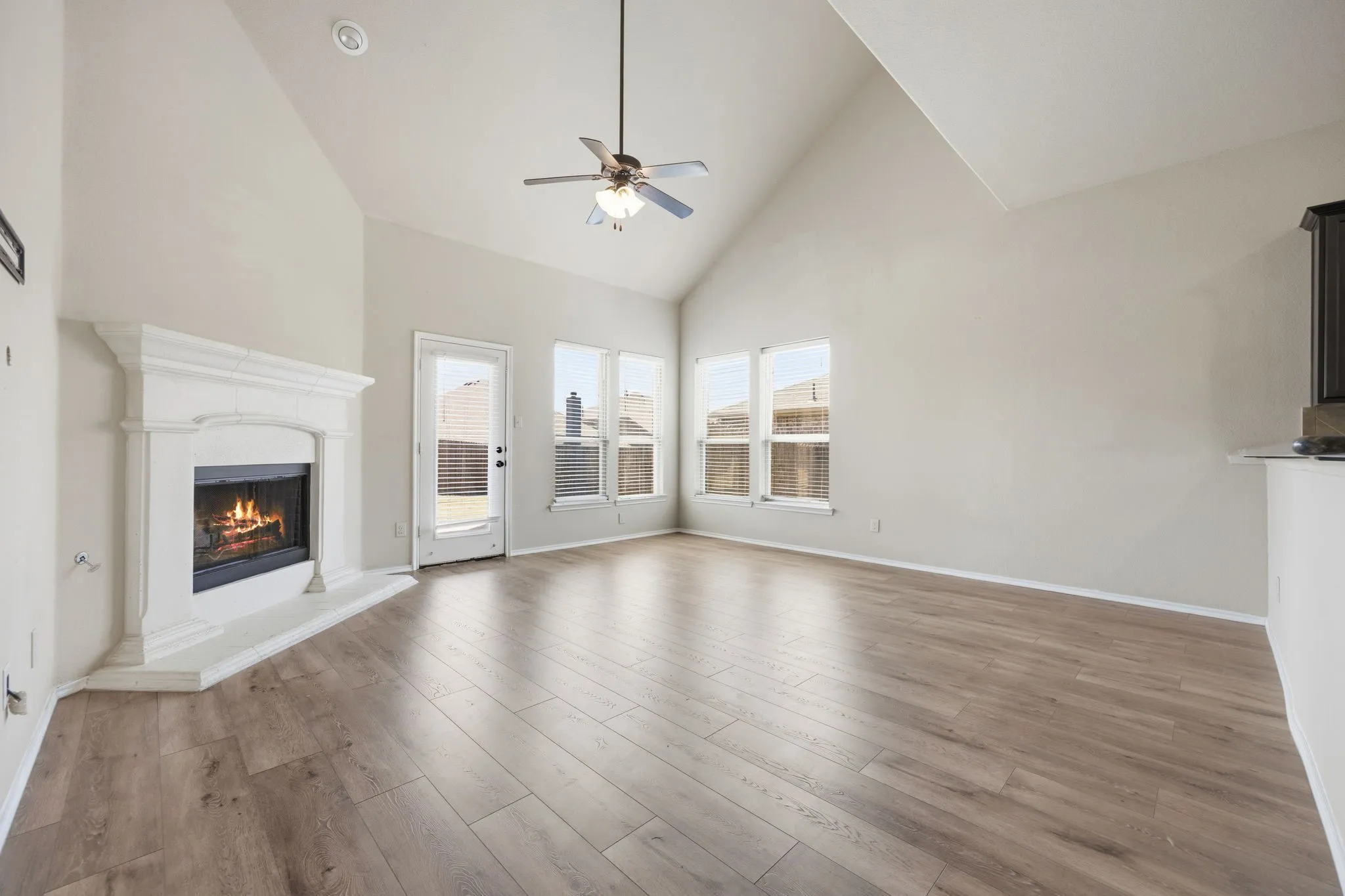Single Family Residence For Rent in Collin County , 1445 Bateman Lane, Celina, Texas 75009, 4 Bedroom, 4 Bathroom, 2 Garage spaces, 2,743 Sqft, built in 2014, mls#21316439, Real Estate Agent in Celina, Homes For Rent in Collin county, Homes For Rent in Celina, Realtor in Celina Texas, Real Estate Brokerage Independent Realty Texas, Luminita Cordes Realtor