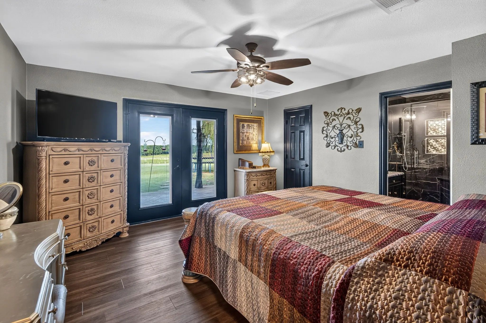 Single Family Residence For Sale in Grayson County , 360 Pop Noah Road, Collinsville, Texas 76233, 4 Bedroom, 5 Bathroom, Garage spaces, 3,537 Sqft, built in 1996, mls#21315751, Real Estate Agent in Collinsville, Homes For Sale in Grayson county, Homes For Sale in Collinsville, Realtor in Collinsville Texas, Real Estate Brokerage Independent Realty Texas, Luminita Cordes Realtor
