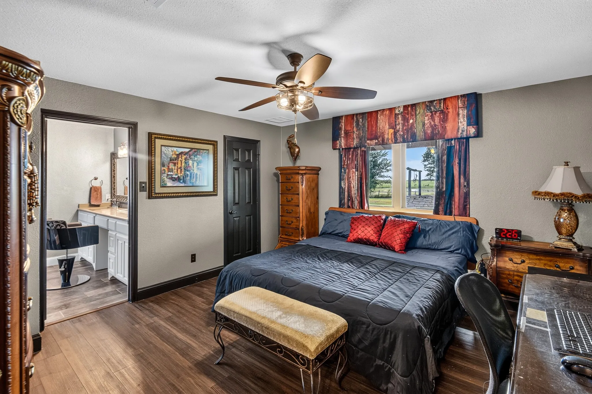 Single Family Residence For Sale in Grayson County , 360 Pop Noah Road, Collinsville, Texas 76233, 4 Bedroom, 5 Bathroom, Garage spaces, 3,537 Sqft, built in 1996, mls#21315751, Real Estate Agent in Collinsville, Homes For Sale in Grayson county, Homes For Sale in Collinsville, Realtor in Collinsville Texas, Real Estate Brokerage Independent Realty Texas, Luminita Cordes Realtor