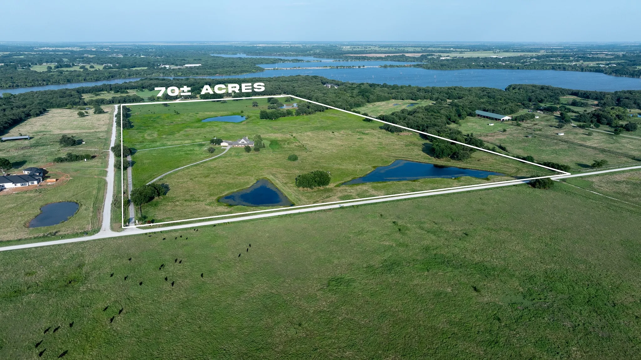 Single Family Residence For Sale in Grayson County , 360 Pop Noah Road, Collinsville, Texas 76233, 4 Bedroom, 5 Bathroom, Garage spaces, 3,537 Sqft, built in 1996, mls#21315751, Real Estate Agent in Collinsville, Homes For Sale in Grayson county, Homes For Sale in Collinsville, Realtor in Collinsville Texas, Real Estate Brokerage Independent Realty Texas, Luminita Cordes Realtor