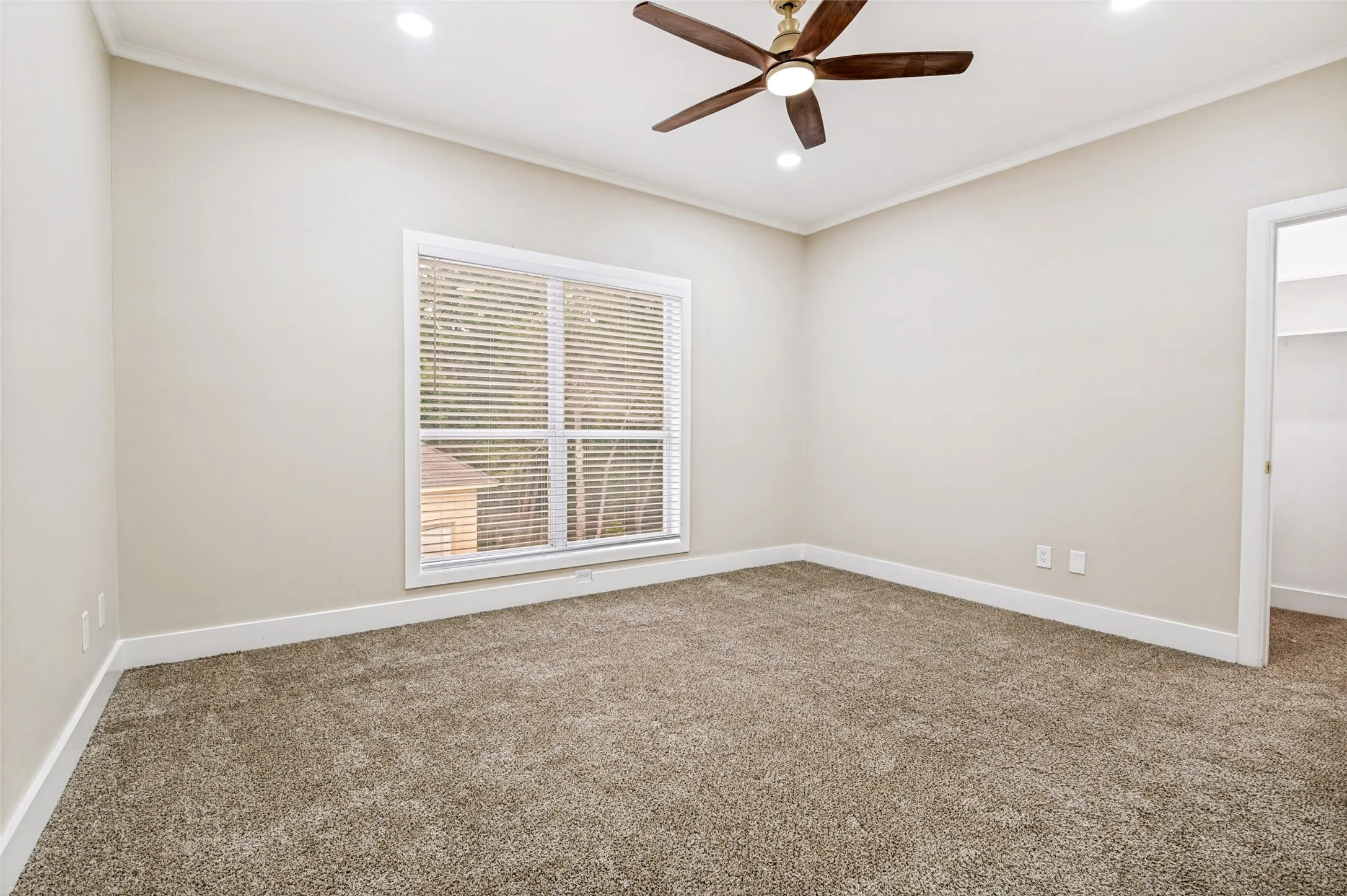 Single Family Residence For Sale in Dallas County , 1417 Wyndmere Drive, De Soto, Texas 75115, 4 Bedroom, 4 Bathroom, 2 Garage spaces, 3,591 Sqft, built in 1989, mls#21315086, Real Estate Agent in De Soto, Homes For Sale in Dallas county, Homes For Sale in De Soto, Realtor in De Soto Texas, Real Estate Brokerage Independent Realty Texas, Luminita Cordes Realtor