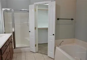 Single Family Residence For Rent in Johnson County , 1104 Linda Drive, Joshua, Texas 76058, 3 Bedrooms, 2 Bathrooms, 2 Garage spaces, 1,731 Sqft, built in 2003, Price $2,100, mls#21316437, Real Estate Agent in Joshua, Homes For Rent in Johnson county, Homes For Rent in Joshua, Realtor in Joshua Texas, Real Estate Brokerage Independent Realty Texas, Luminita Cordes Realtor