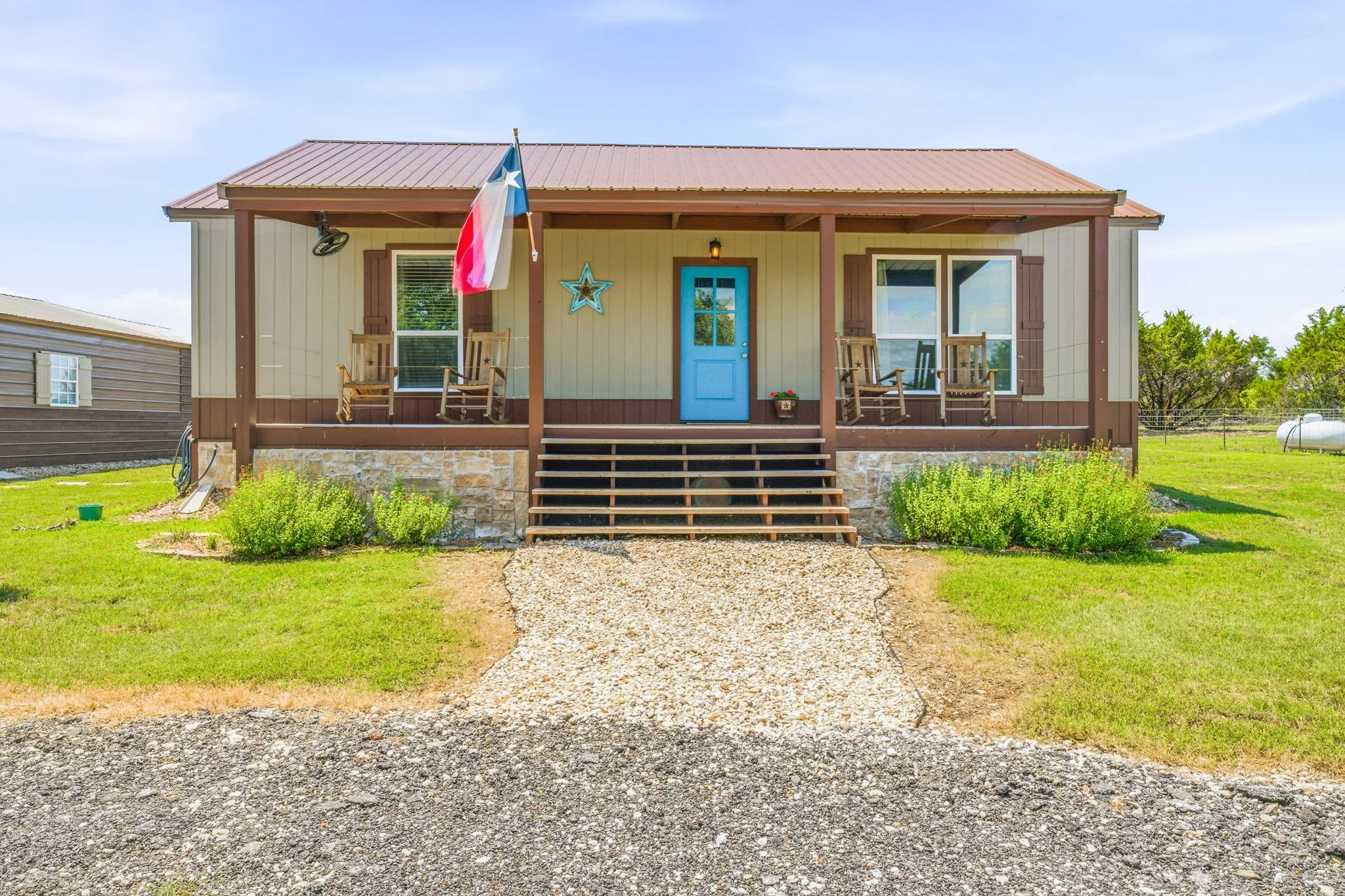 Farm For Sale in Bosque County , 1271 Private 2120 Road, Meridian, Texas 76665, 2 Bedroom, 1 Bathroom, 2 Garage spaces, 1,200 Sqft, built in 2024, mls#21312363, Real Estate Agent in Meridian, Homes For Sale in Bosque county, Homes For Sale in Meridian, Realtor in Meridian Texas, Real Estate Brokerage Independent Realty Texas, Luminita Cordes Realtor