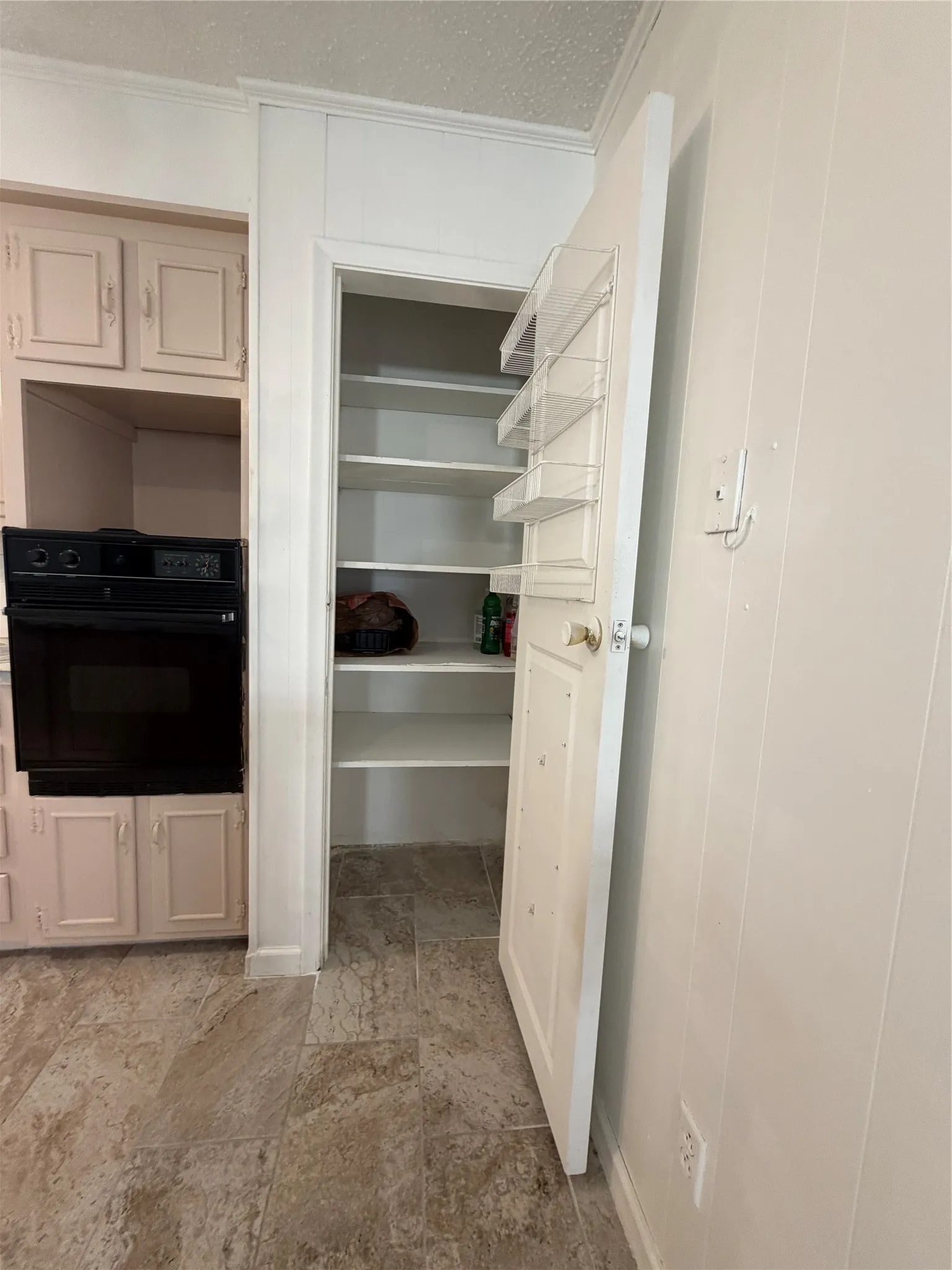 Single Family Residence For Sale in Hunt County , 2406 W Broadview Street, Greenville, Texas 75402, 4 Bedroom, 2 Bathroom, 2 Garage spaces, 1,750 Sqft, built in 1970, mls#21316441, Real Estate Agent in Greenville, Homes For Sale in Hunt county, Homes For Sale in Greenville, Realtor in Greenville Texas, Real Estate Brokerage Independent Realty Texas, Luminita Cordes Realtor