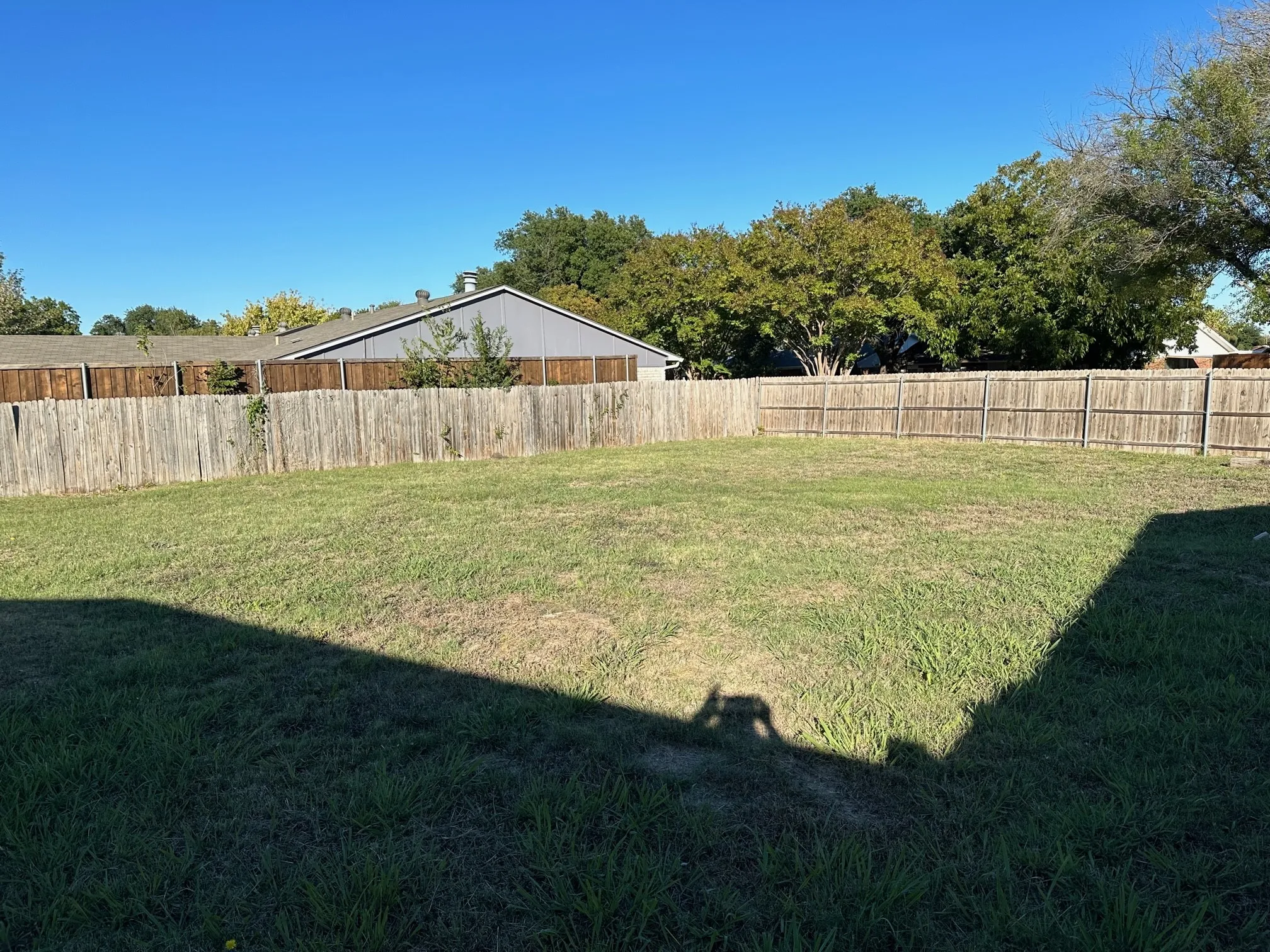 Single Family Residence For Rent in Dallas County , 617 Via Del Sur, Mesquite, Texas 75150, 4 Bedroom, 2 Bathroom, 2 Garage spaces, 1,711 Sqft, built in 1979, mls#21316475, Real Estate Agent in Mesquite, Homes For Rent in Dallas county, Homes For Rent in Mesquite, Realtor in Mesquite Texas, Real Estate Brokerage Independent Realty Texas, Luminita Cordes Realtor
