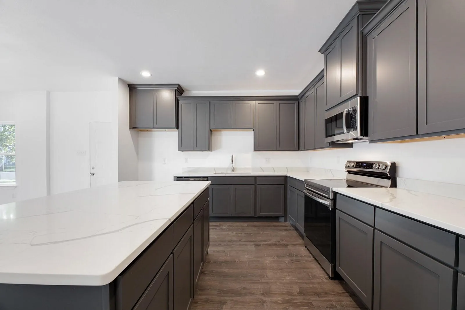 Single Family Residence For Rent in Hunt County , 3720 Washington Street, Greenville, Texas 75401, 3 Bedroom, 3 Bathroom, 1 Garage spaces, 1,917 Sqft, built in 2021, mls#21316504, Real Estate Agent in Greenville, Homes For Rent in Hunt county, Homes For Rent in Greenville, Realtor in Greenville Texas, Real Estate Brokerage Independent Realty Texas, Luminita Cordes Realtor