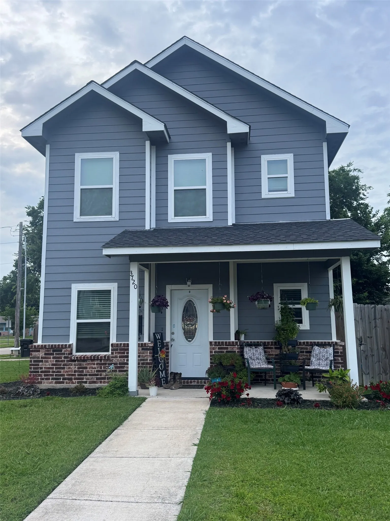 Single Family Residence For Rent in Hunt County , 3720 Washington Street, Greenville, Texas 75401, 3 Bedroom, 3 Bathroom, 1 Garage spaces, 1,917 Sqft, built in 2021, mls#21316504, Real Estate Agent in Greenville, Homes For Rent in Hunt county, Homes For Rent in Greenville, Realtor in Greenville Texas, Real Estate Brokerage Independent Realty Texas, Luminita Cordes Realtor
