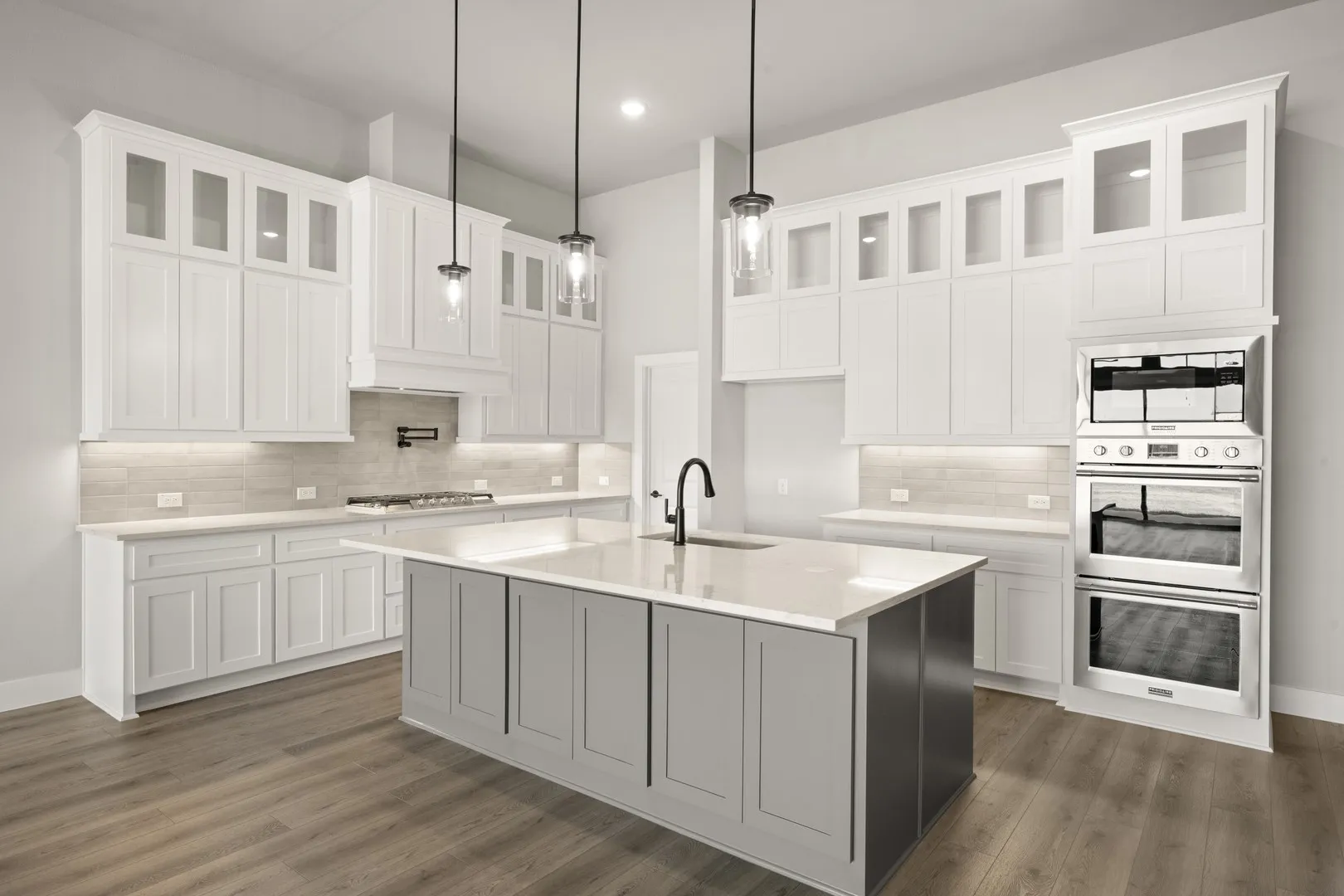 221 Penrose- Kitchen-1