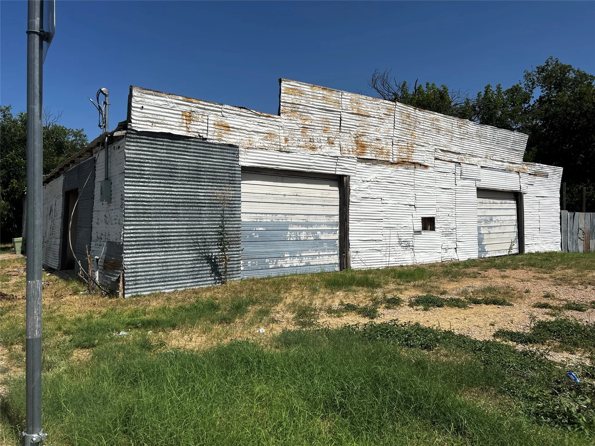Warehouse For Sale in Coleman County , 515 & 516 N Neches, Coleman, Texas 76834, 0, 0, Garage spaces, 0 Sqft, built in 1940, Price $45,000, mls#21316487, Real Estate Agent in Coleman, Homes For Sale in Coleman county, Homes For Sale in Coleman, Realtor in Coleman Texas, Real Estate Brokerage Independent Realty Texas, Luminita Cordes Realtor