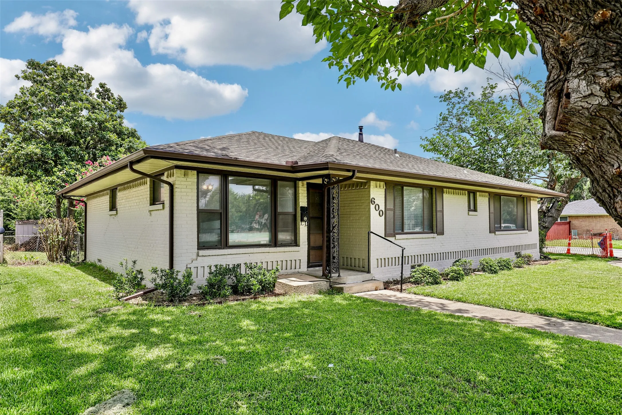 1452 Sq. Ft. 3 Bed, 2 Bath, 2-Car Garage, .224 Acres Lot.