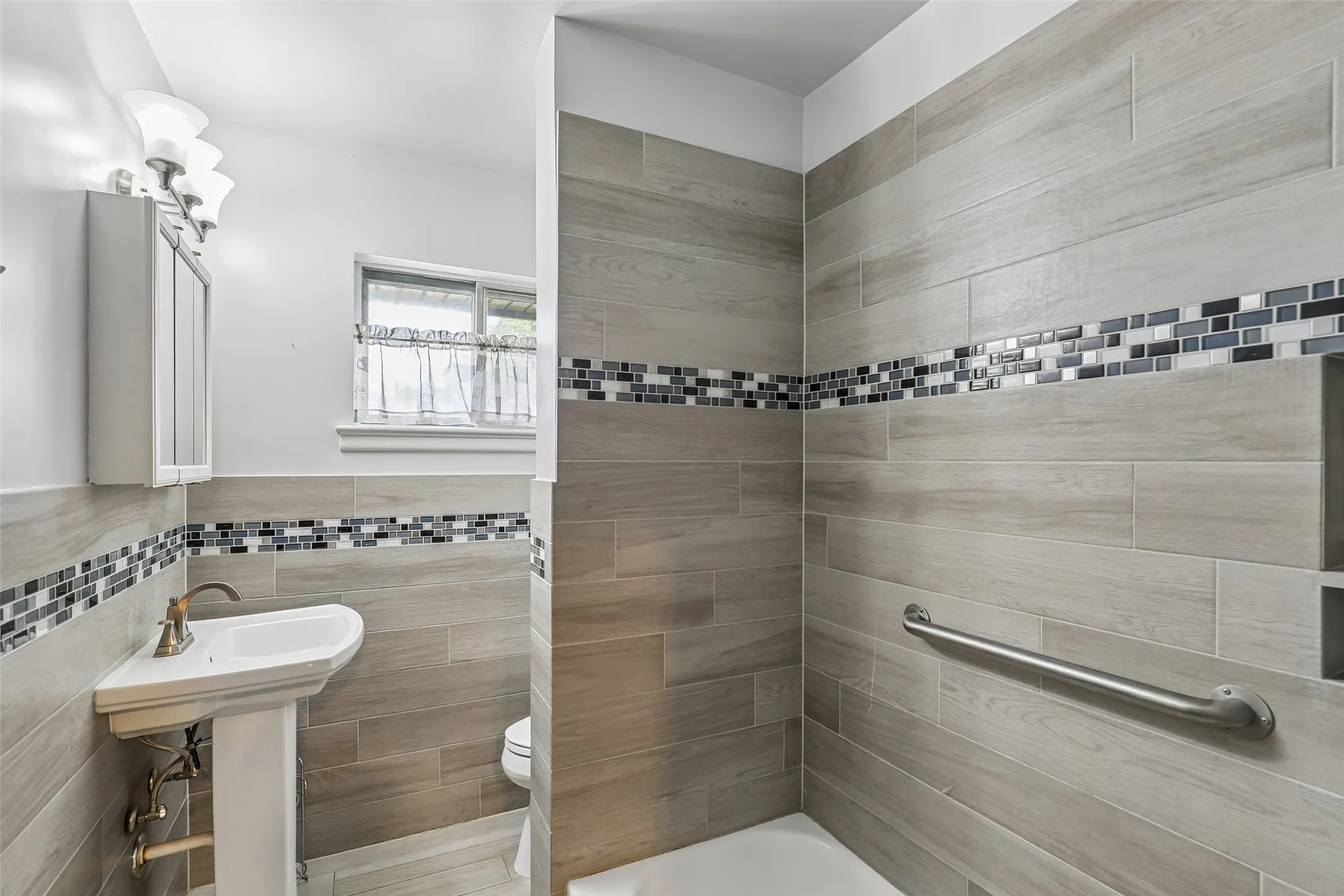 Updated Full Hall  Bath