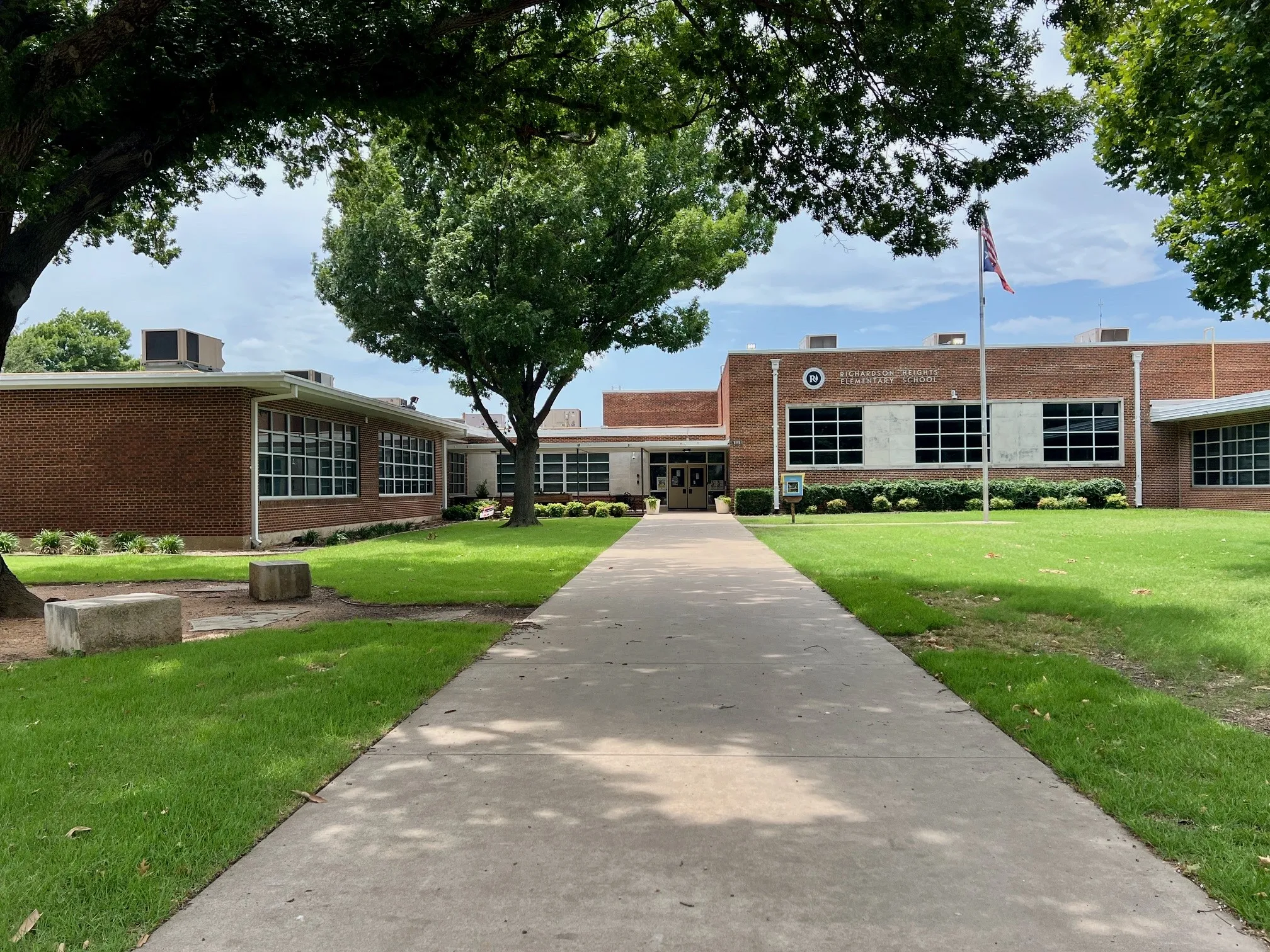 Richardson Heights Elementary Walking Distance From 600 Westwood Dr.