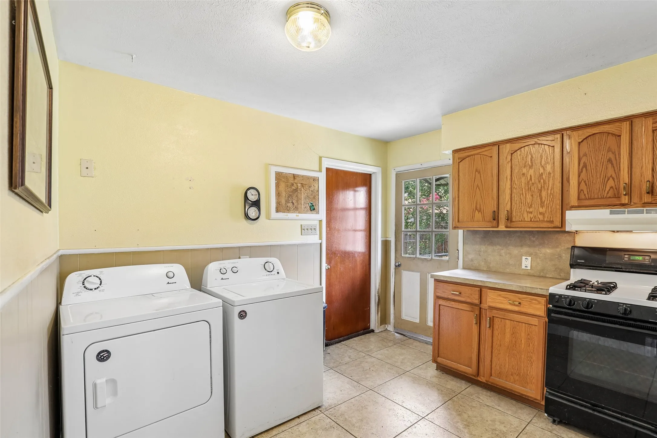 Single Family Residence For Sale in Dallas County , 600 Westwood Drive, Richardson, Texas 75080, 3 Bedroom, 2 Bathroom, 2 Garage spaces, 1,452 Sqft, built in 1955, mls#21316522, Real Estate Agent in Richardson, Homes For Sale in Dallas county, Homes For Sale in Richardson, Realtor in Richardson Texas, Real Estate Brokerage Independent Realty Texas, Luminita Cordes Realtor