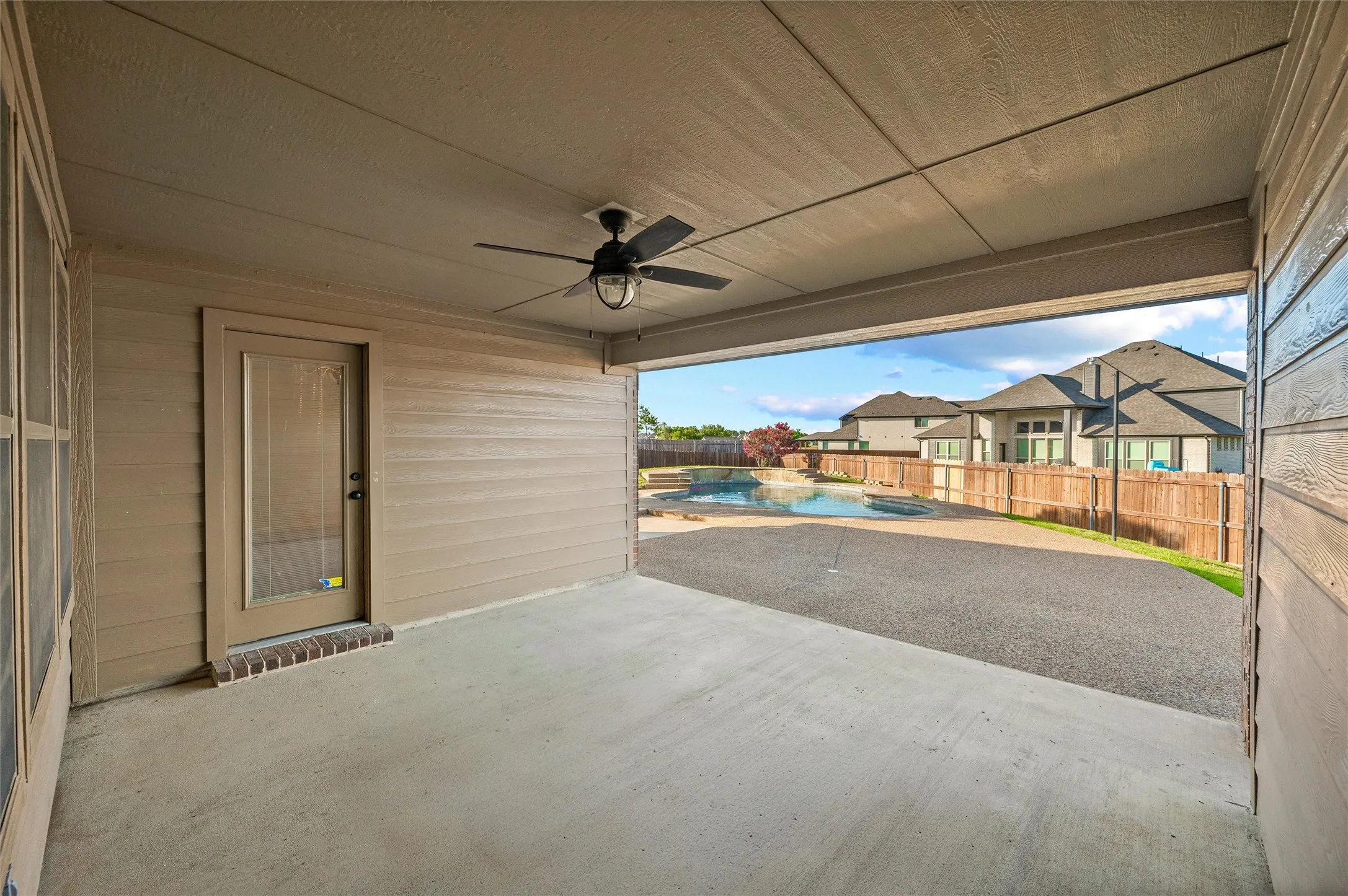 Single Family Residence For Sale in Ellis County , 164 Horseshoe Bend, Waxahachie, Texas 75165, 5 Bedroom, 3 Bathroom, 2 Garage spaces, 2,777 Sqft, built in 2010, mls#21316524, Real Estate Agent in Waxahachie, Homes For Sale in Ellis county, Homes For Sale in Waxahachie, Realtor in Waxahachie Texas, Real Estate Brokerage Independent Realty Texas, Luminita Cordes Realtor