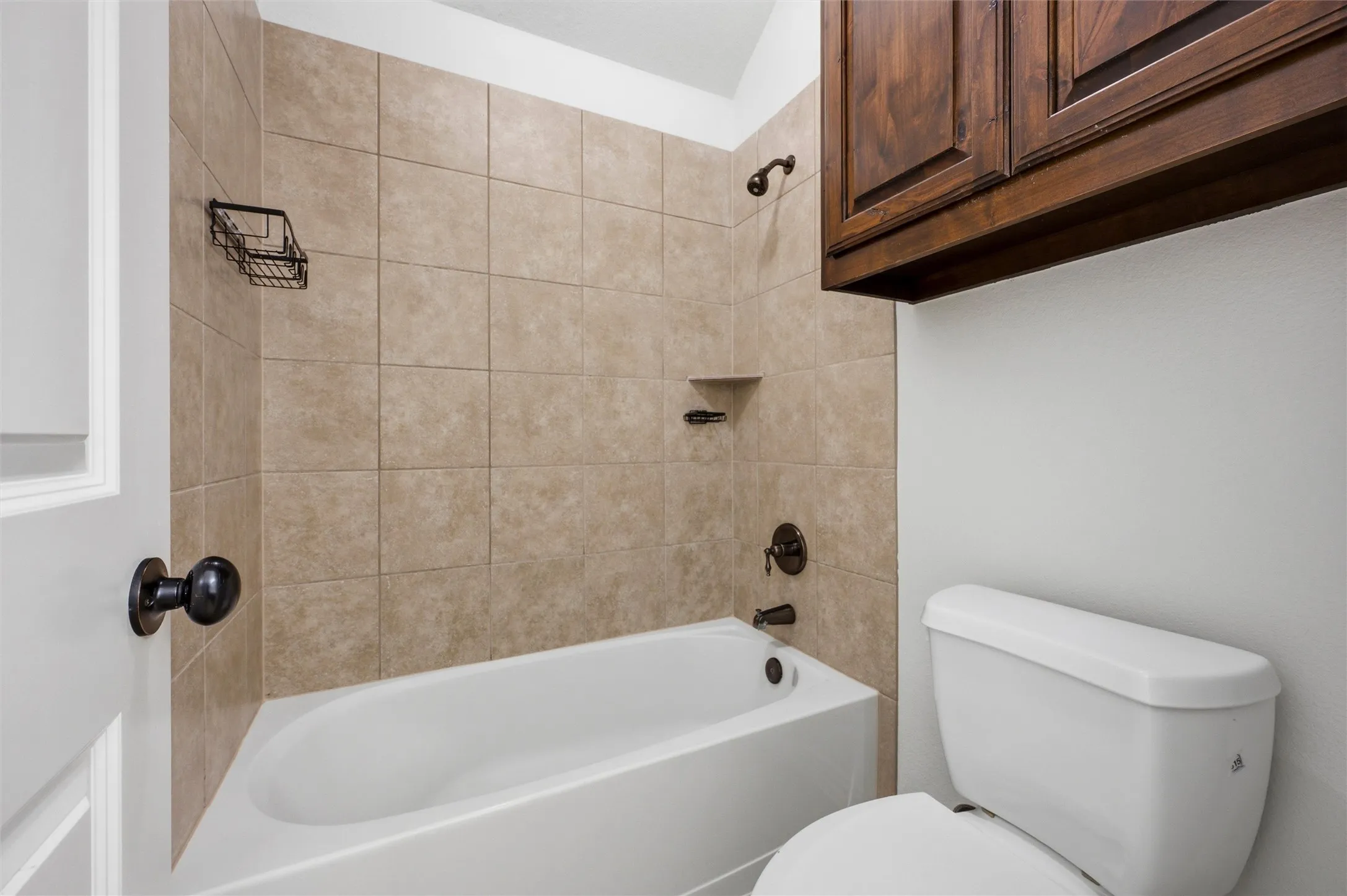 Single Family Residence For Sale in Ellis County , 164 Horseshoe Bend, Waxahachie, Texas 75165, 5 Bedroom, 3 Bathroom, 2 Garage spaces, 2,777 Sqft, built in 2010, mls#21316524, Real Estate Agent in Waxahachie, Homes For Sale in Ellis county, Homes For Sale in Waxahachie, Realtor in Waxahachie Texas, Real Estate Brokerage Independent Realty Texas, Luminita Cordes Realtor
