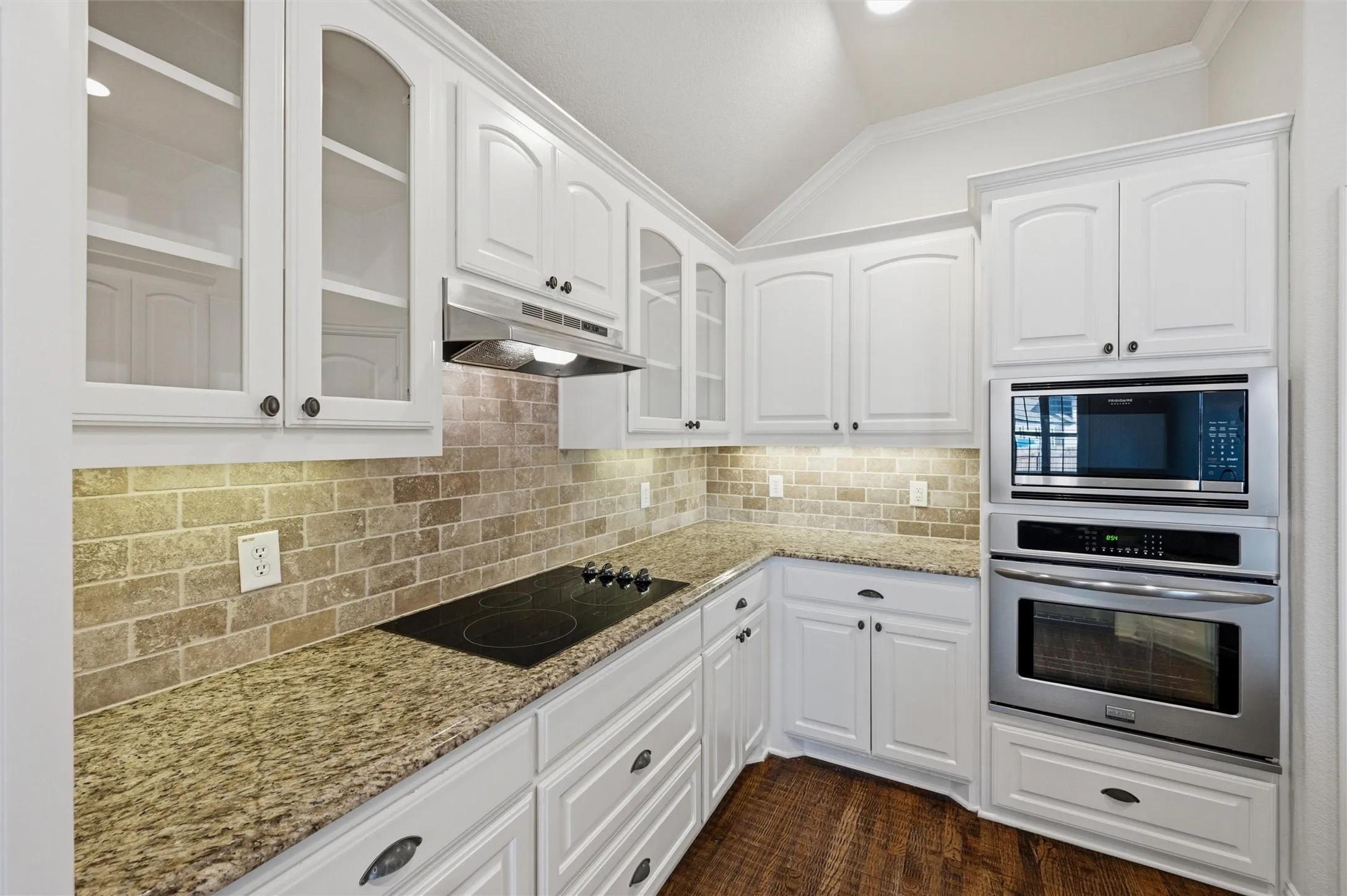 Single Family Residence For Sale in Ellis County , 164 Horseshoe Bend, Waxahachie, Texas 75165, 5 Bedroom, 3 Bathroom, 2 Garage spaces, 2,777 Sqft, built in 2010, mls#21316524, Real Estate Agent in Waxahachie, Homes For Sale in Ellis county, Homes For Sale in Waxahachie, Realtor in Waxahachie Texas, Real Estate Brokerage Independent Realty Texas, Luminita Cordes Realtor