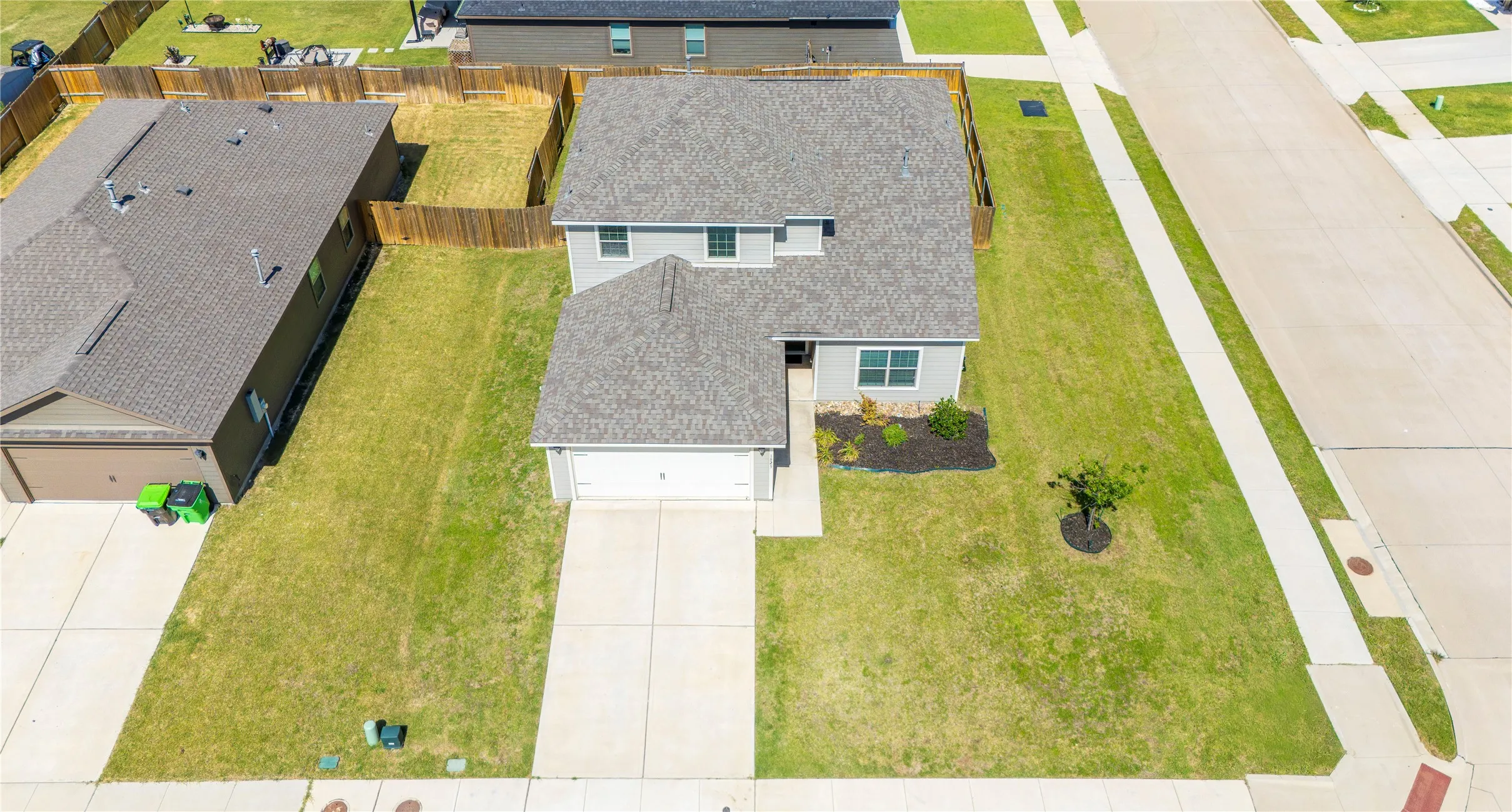 Single Family Residence For Sale in Denton County , 1825 Fergus Drive, Ponder, Texas 76259, 4 Bedroom, 3 Bathroom, 2 Garage spaces, 2,054 Sqft, built in 2021, mls#21316206, Real Estate Agent in Ponder, Homes For Sale in Denton county, Homes For Sale in Ponder, Realtor in Ponder Texas, Real Estate Brokerage Independent Realty Texas, Luminita Cordes Realtor